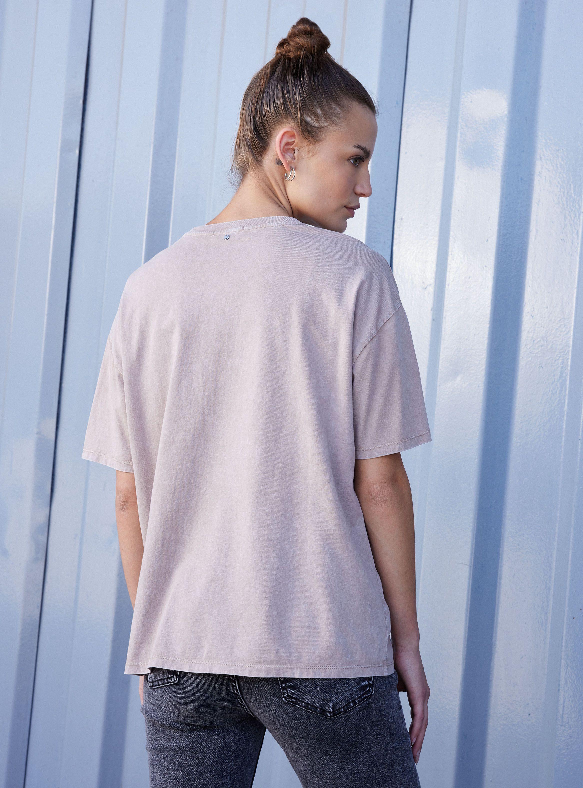 Polera Lavada Con Estampado Delantero-1