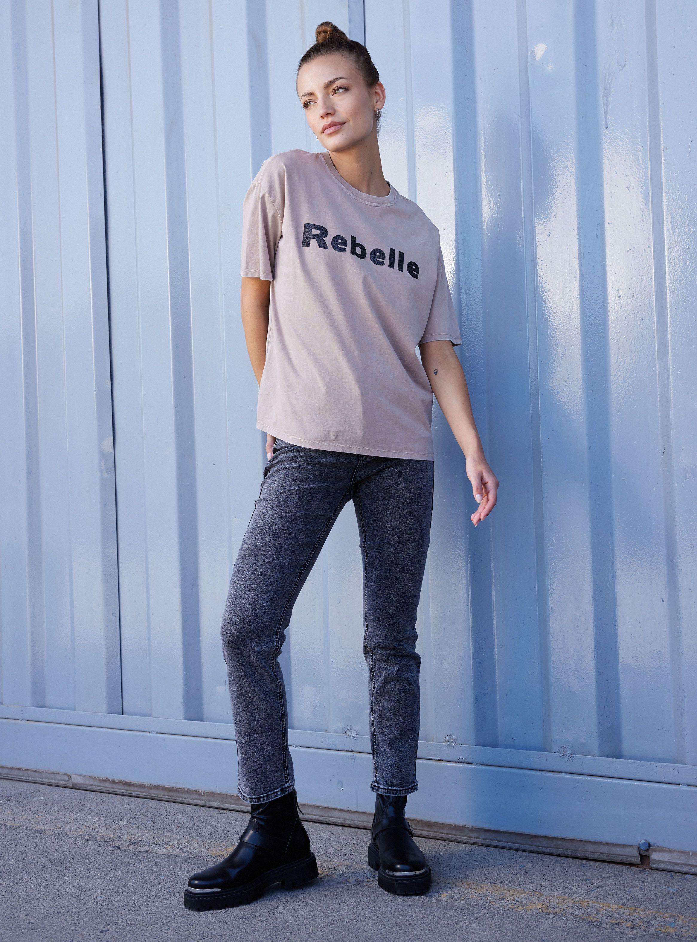 Polera Lavada Con Estampado Delantero-4