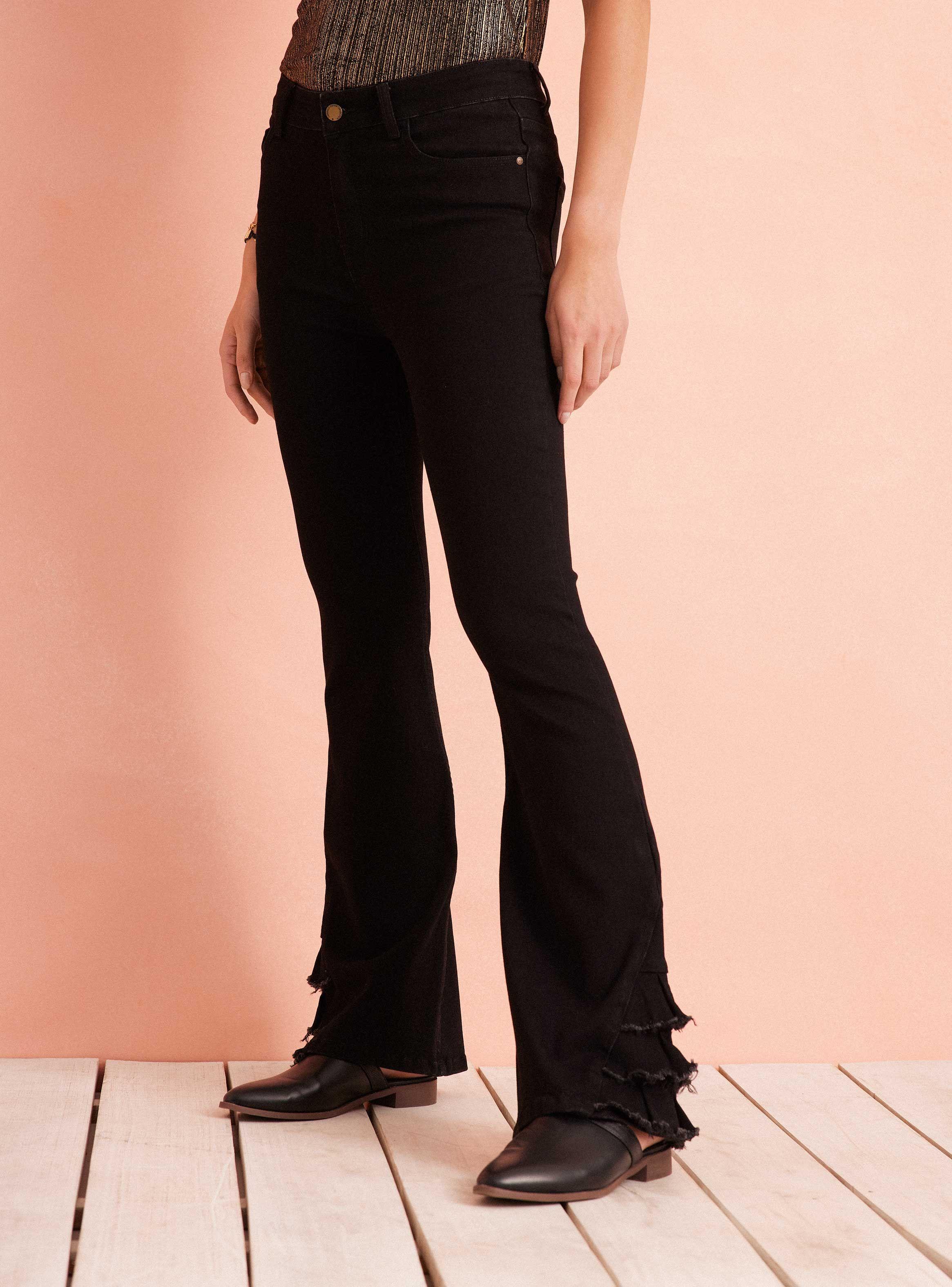 Jeans Vuelos En Bota-0