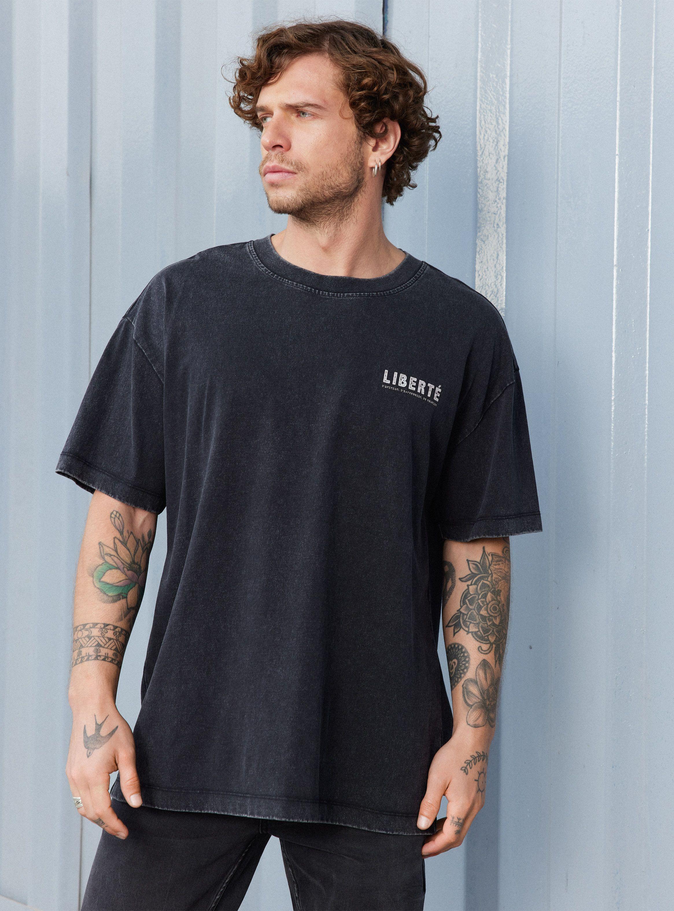 Polera Estampado Texto Espalda Liberté-0