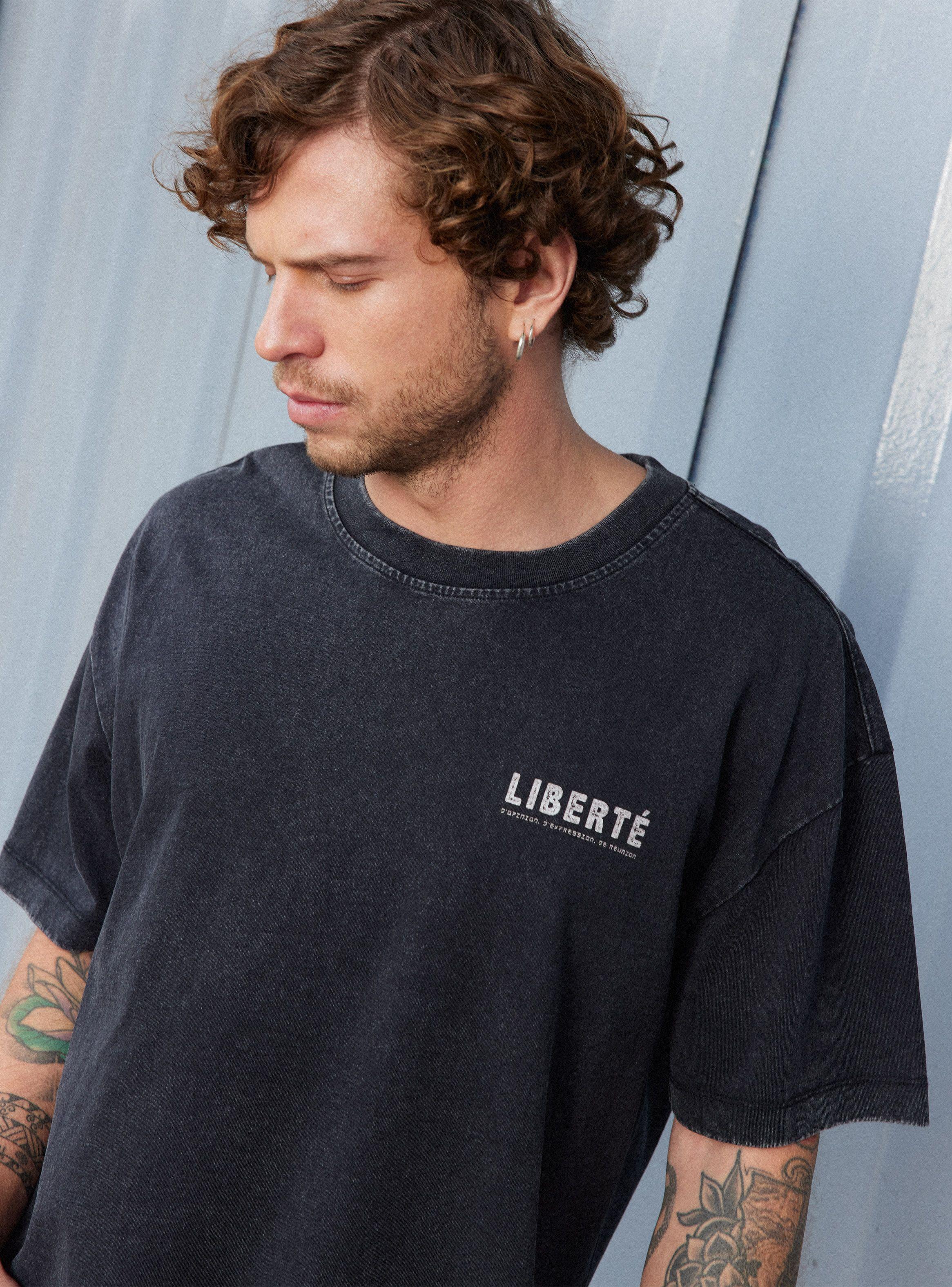 Polera Estampado Texto Espalda Liberté-2