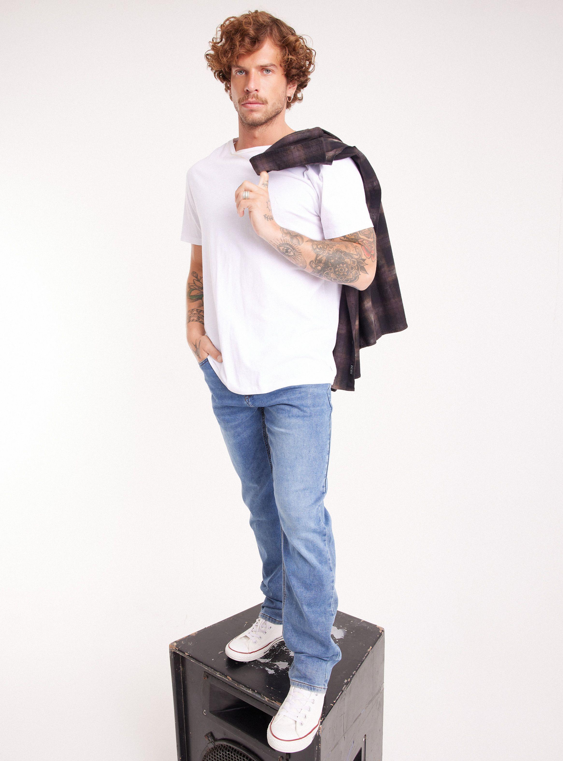 Jeans Tiro Medio Lavado Slim Fit Tejido-4