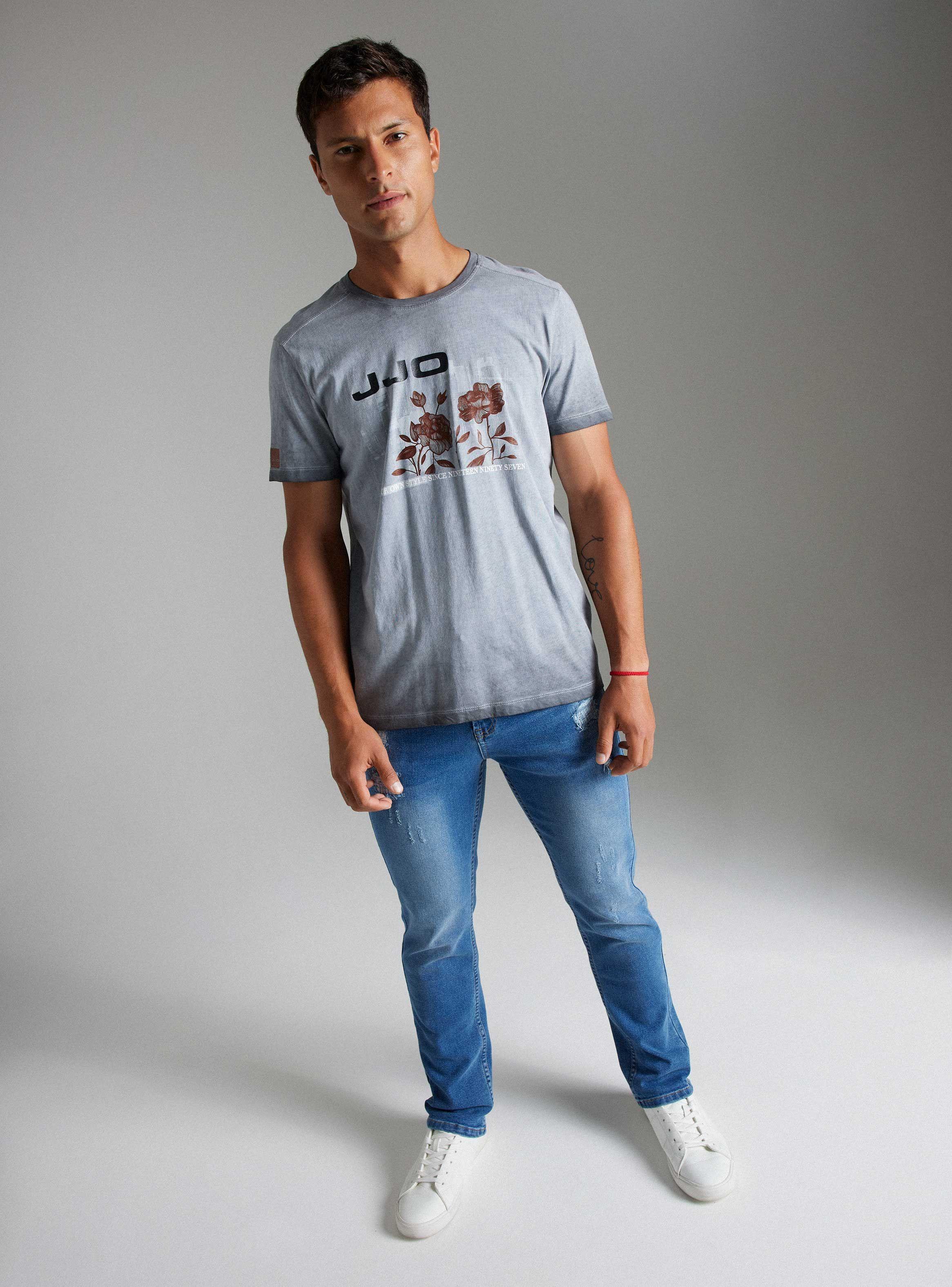 Polera Estampado Localizado Rosas Dirty Wash-4