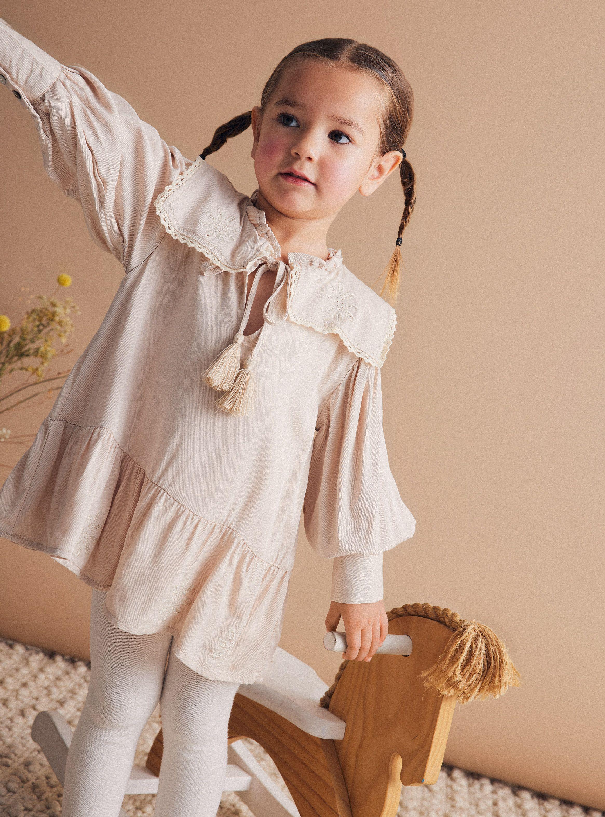 Vestido Cuello y Bordado Tipo Broderie Con Forro-1