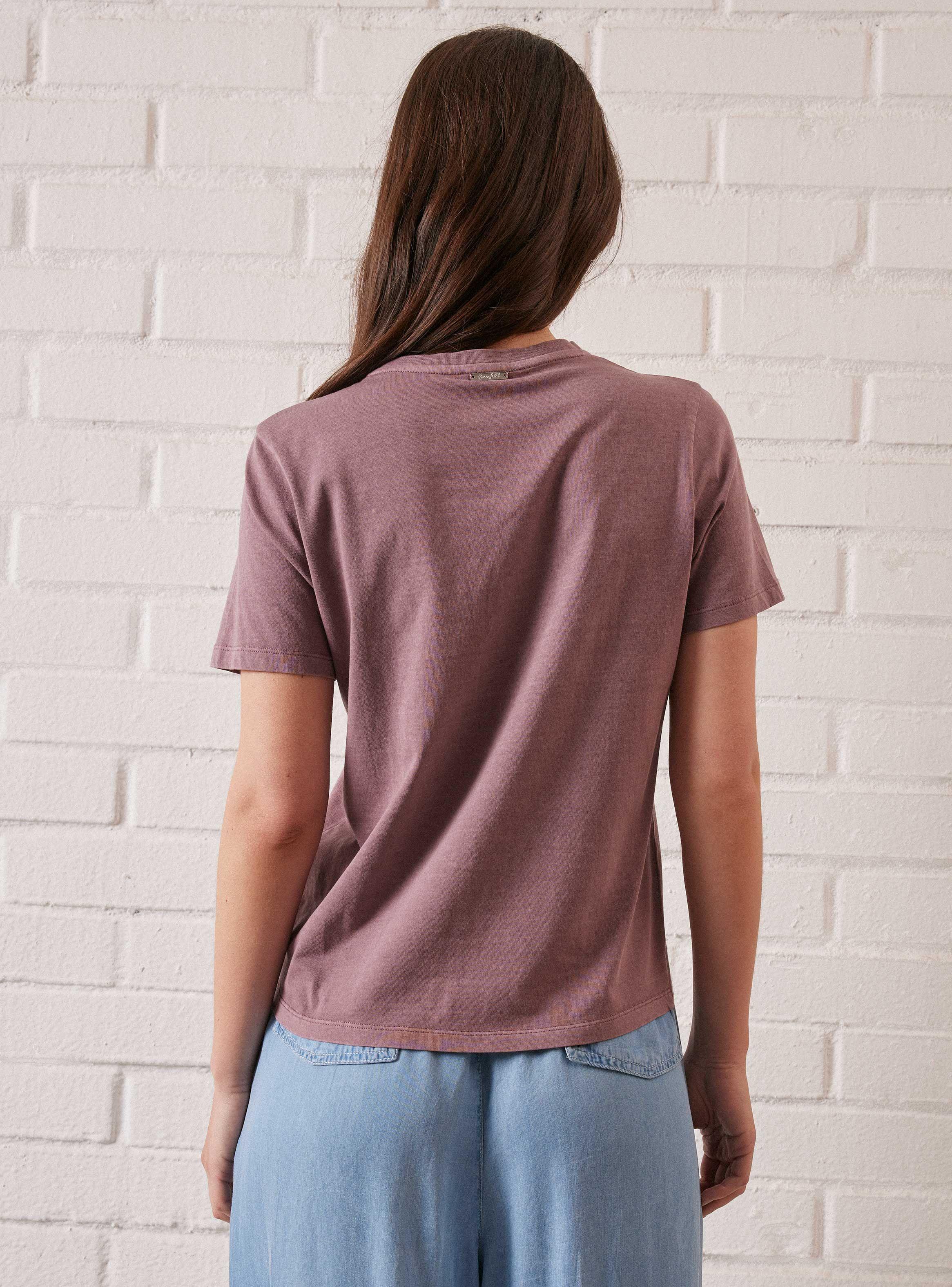 Polera con Proceso Desteñido Cuello V-1