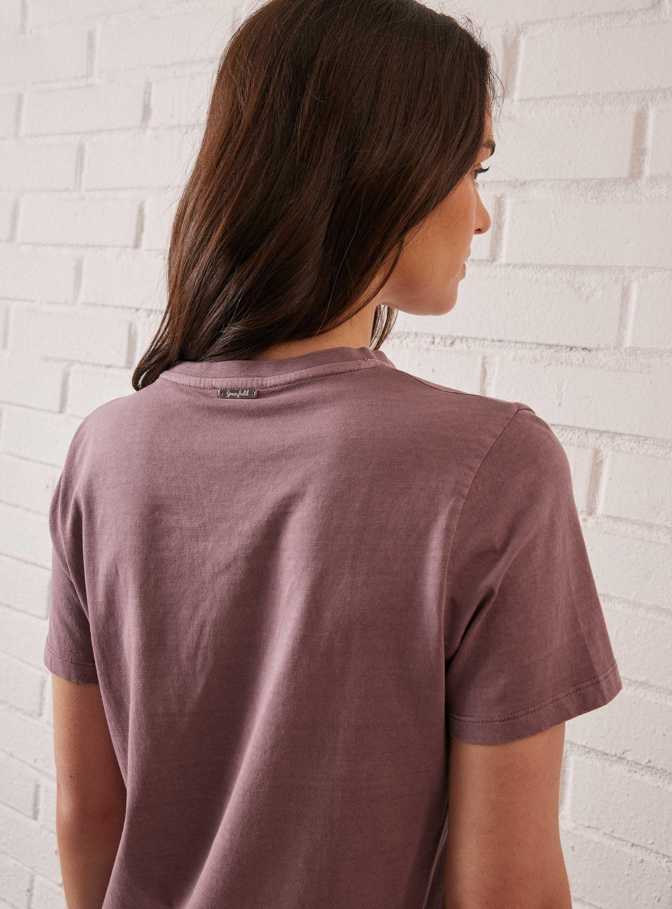 Polera con Proceso Desteñido Cuello V-3