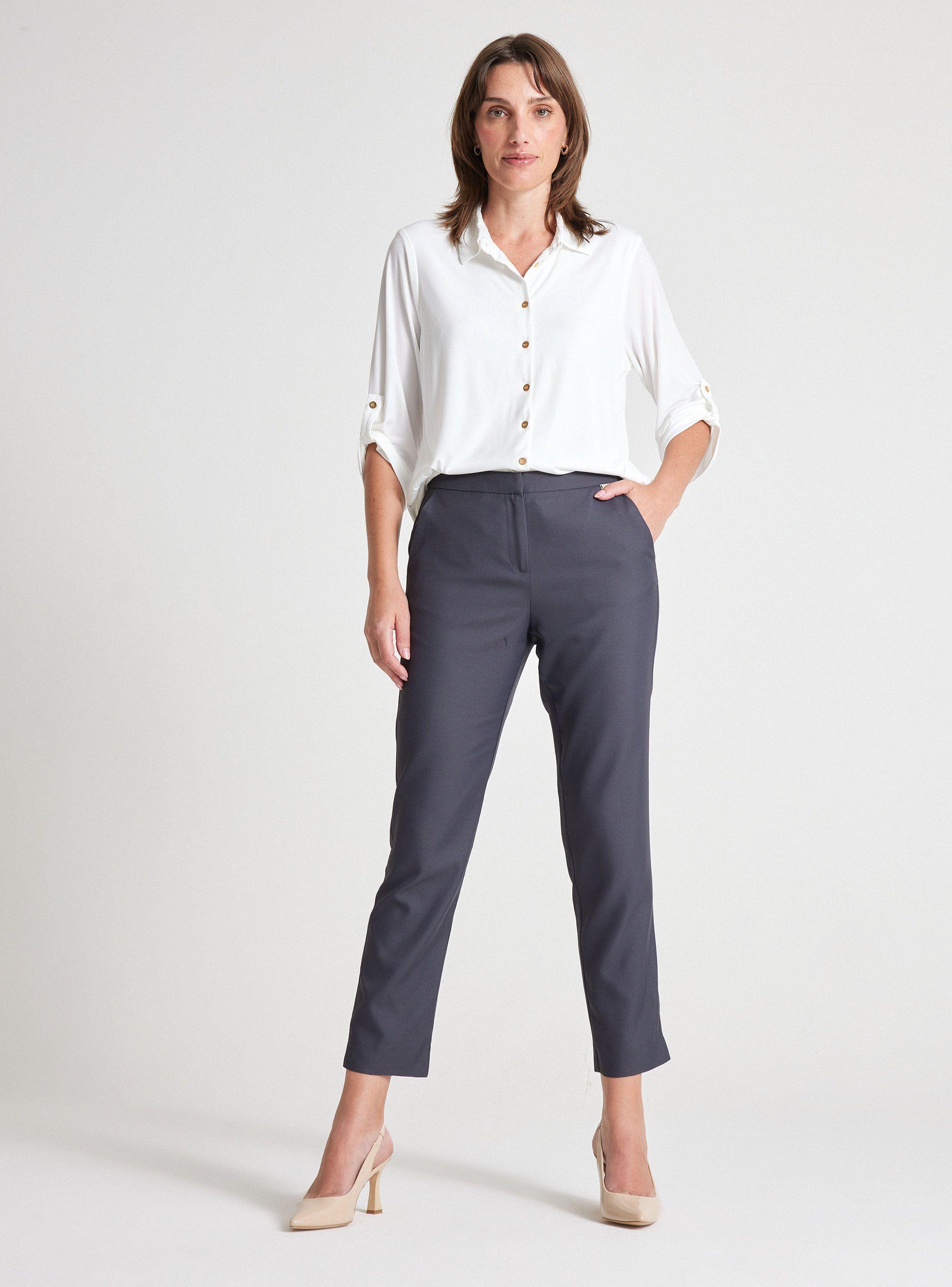 Pantalón Tajos Y Tachas En Basta-4