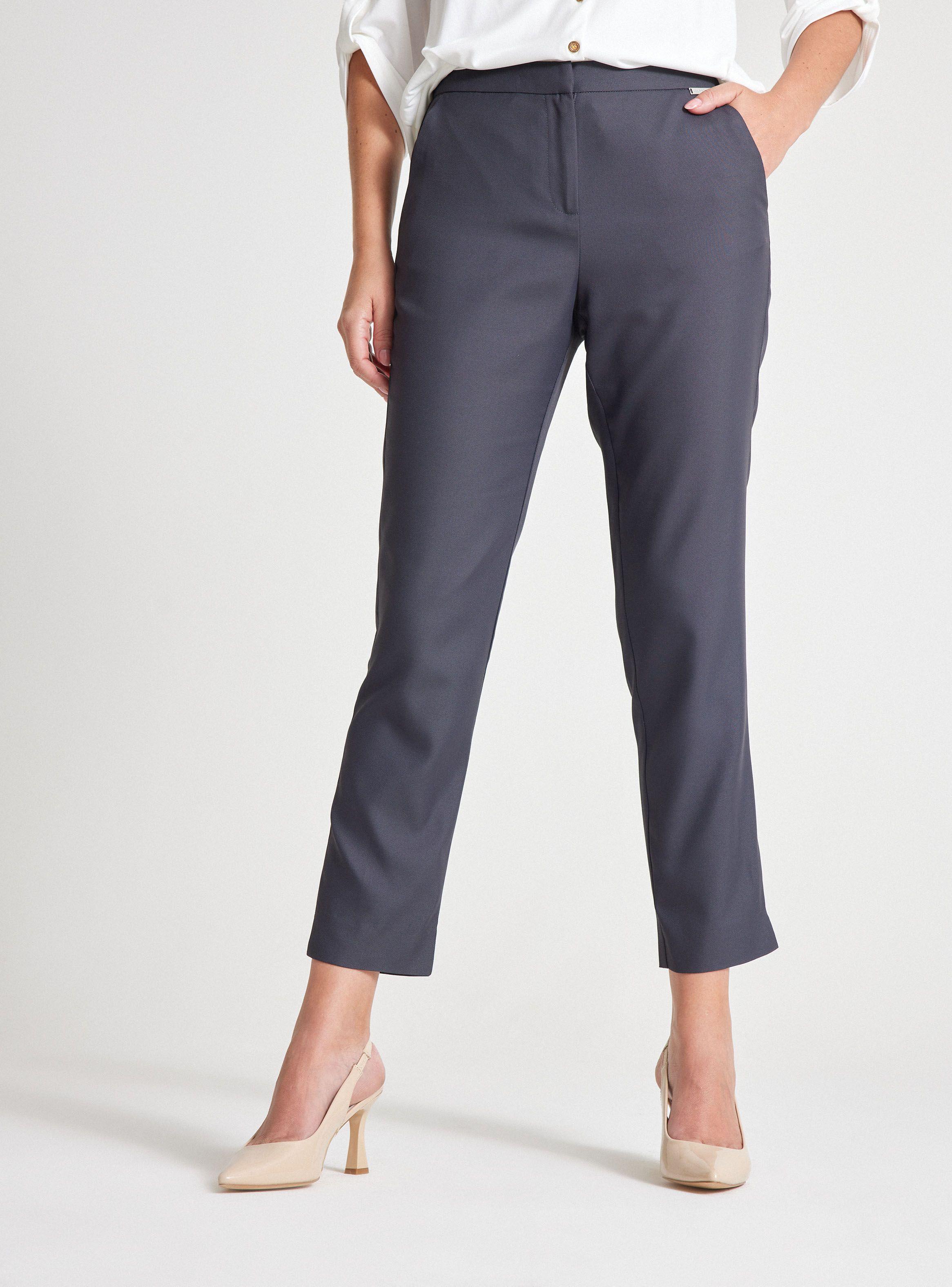 Pantalón Tajos Y Tachas En Basta-0