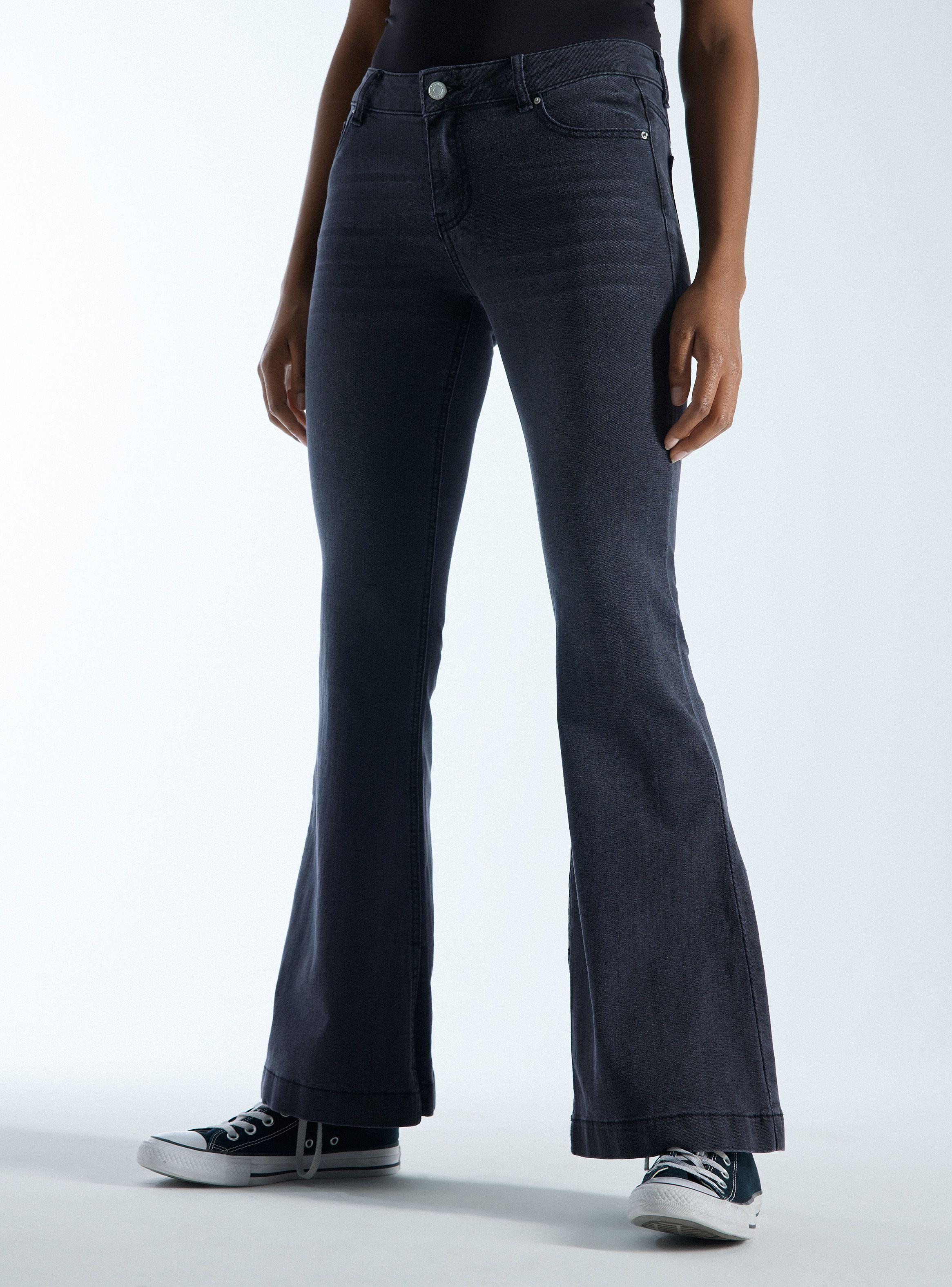 Jeans Tiro Bajo Apertura En La Bota-0