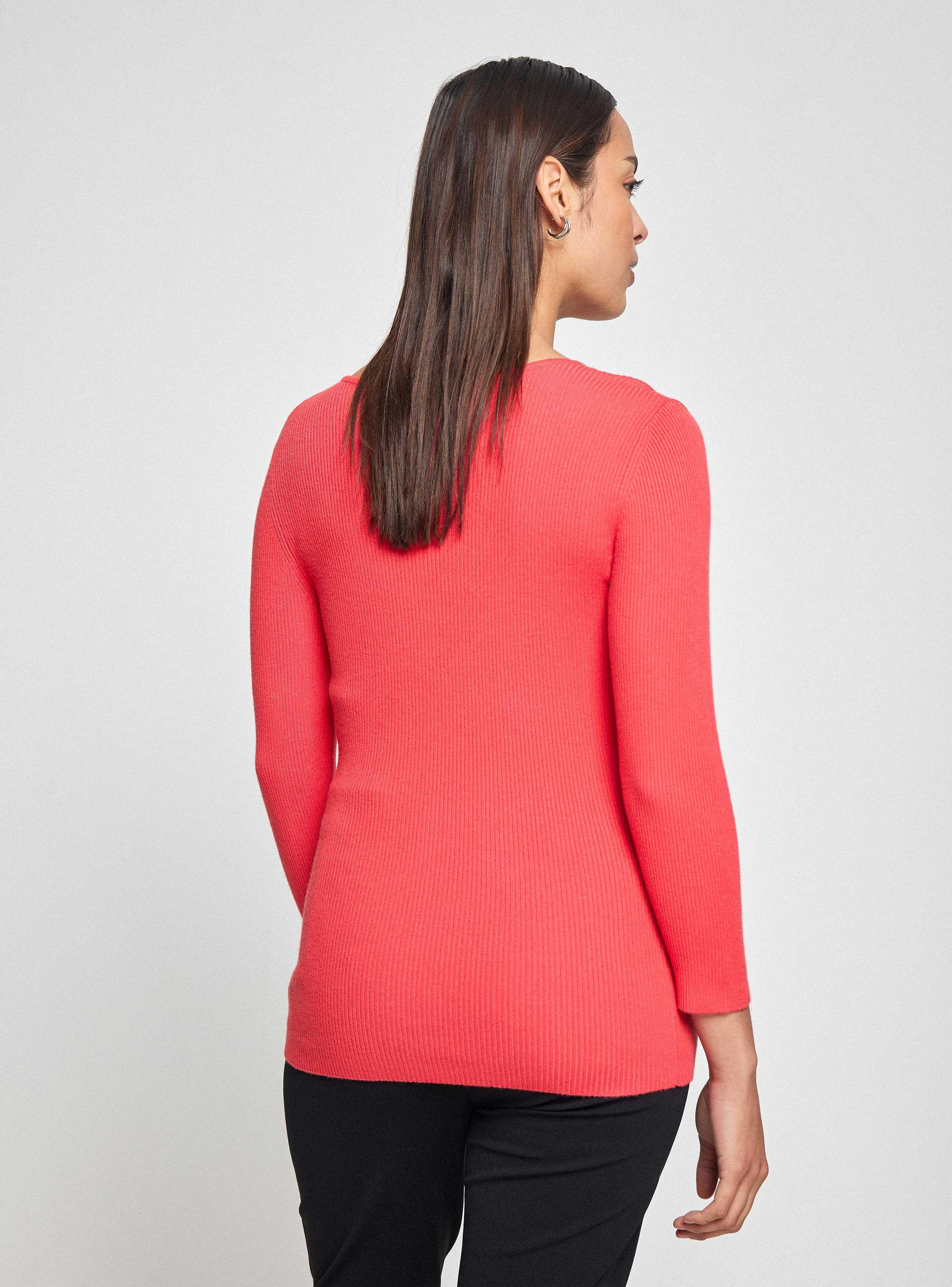 Sweater con Accesorio Metálico en Escote-1
