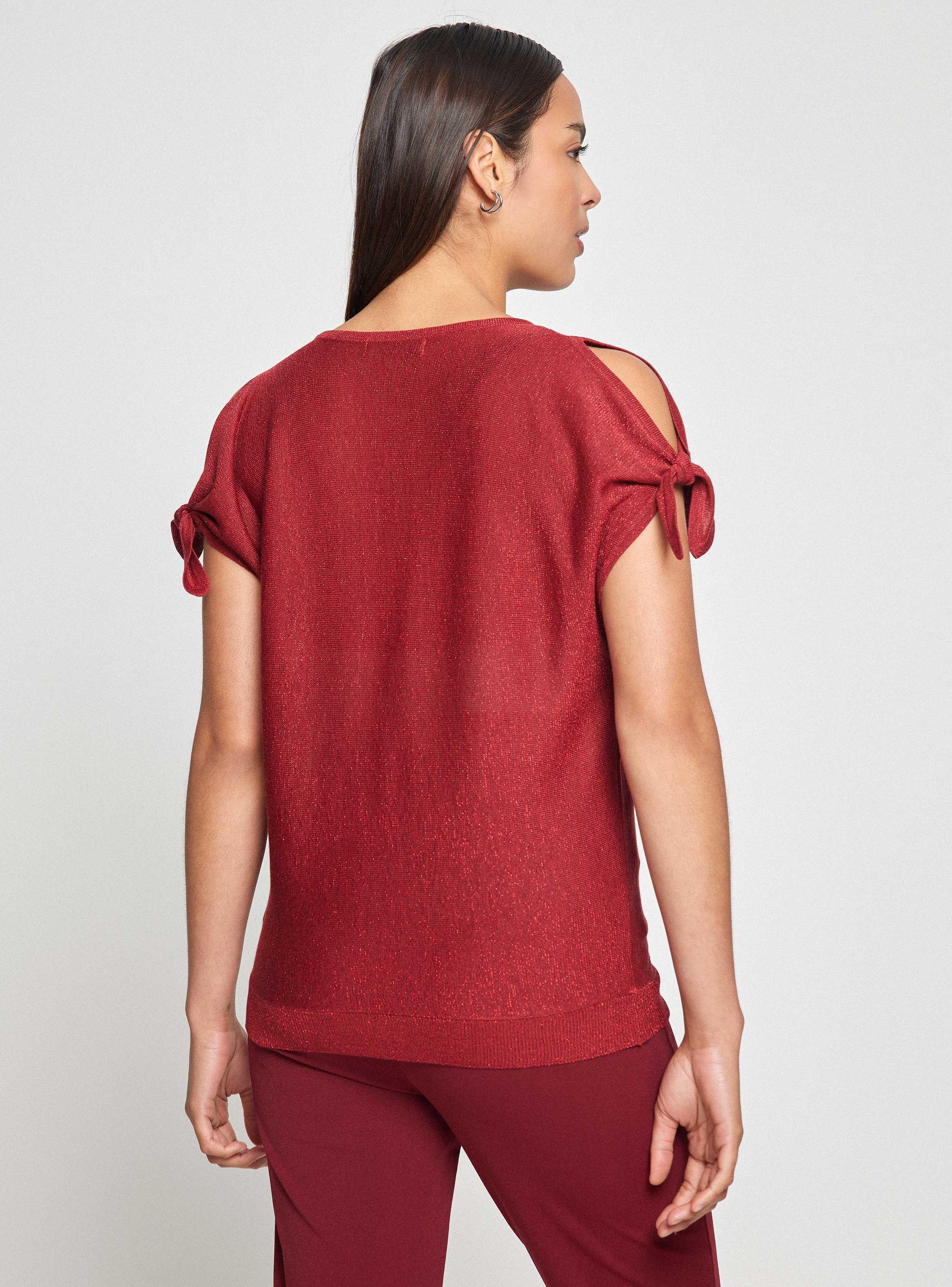 Polera Metalizada Tejida Con Cut Out En Hombros-1