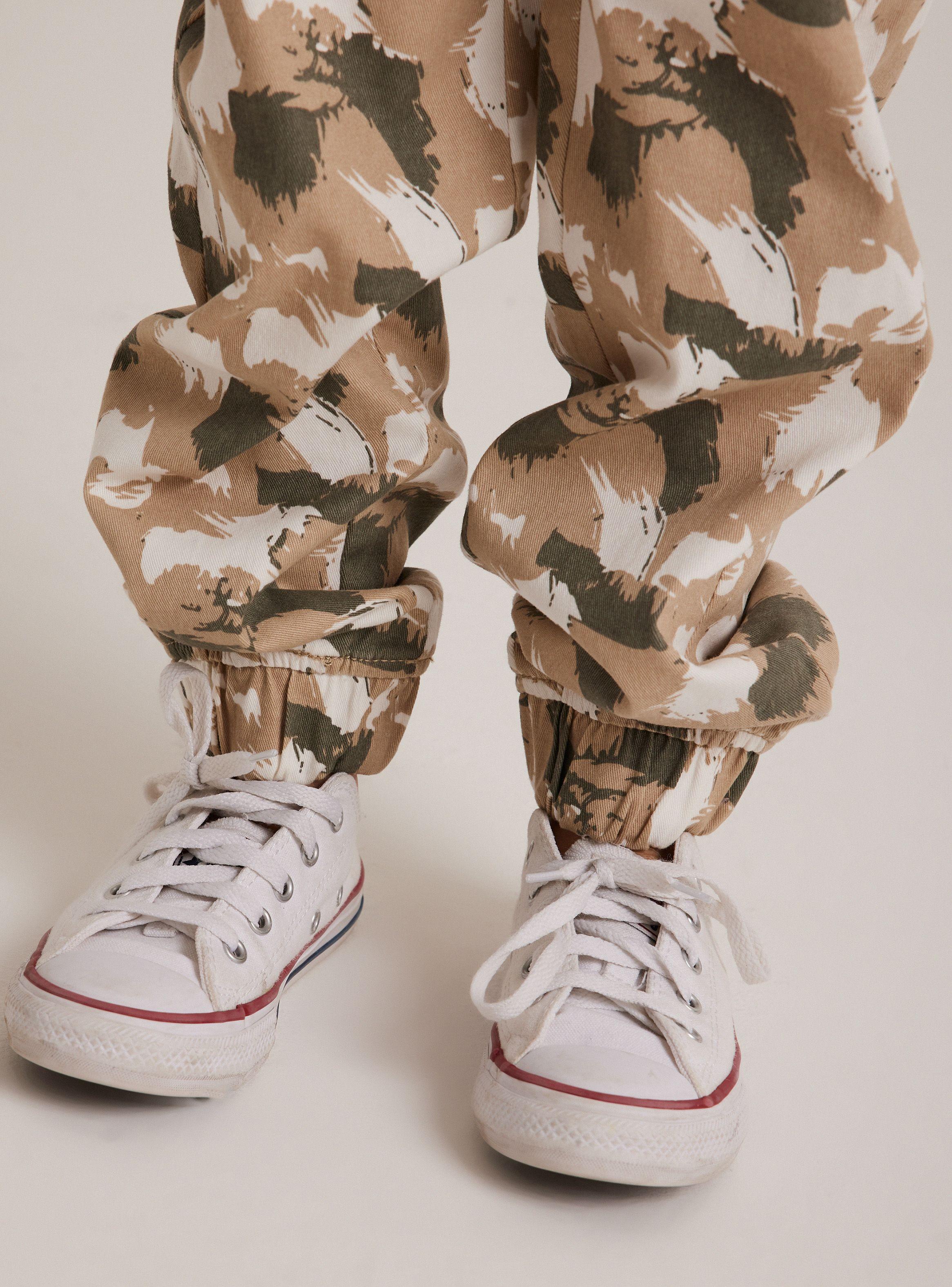 Pantalón Jogger Estampado Camuflaje-1