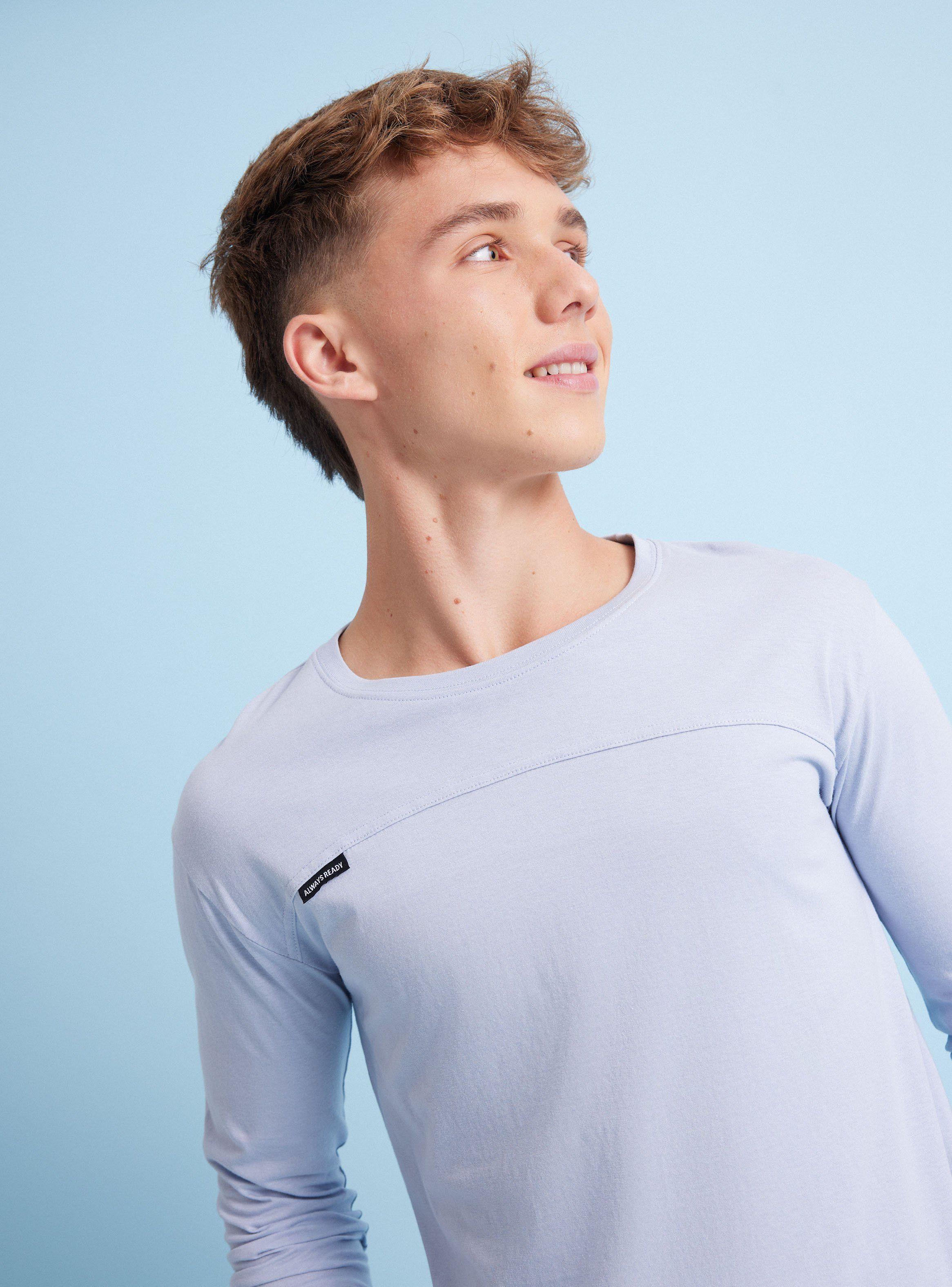 Polera Color Liso con Corte en el Pecho-1