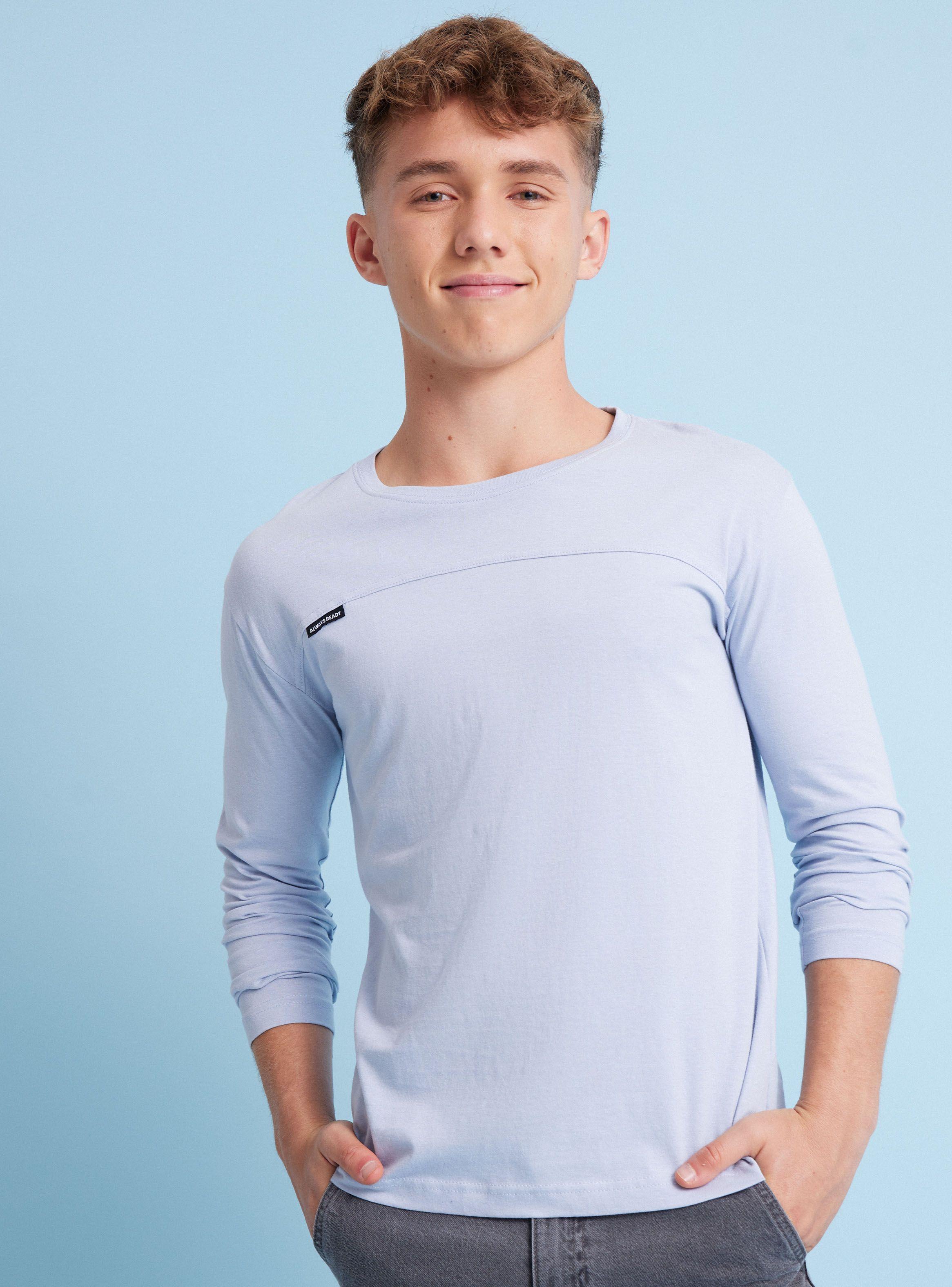 Polera Color Liso con Corte en el Pecho-0