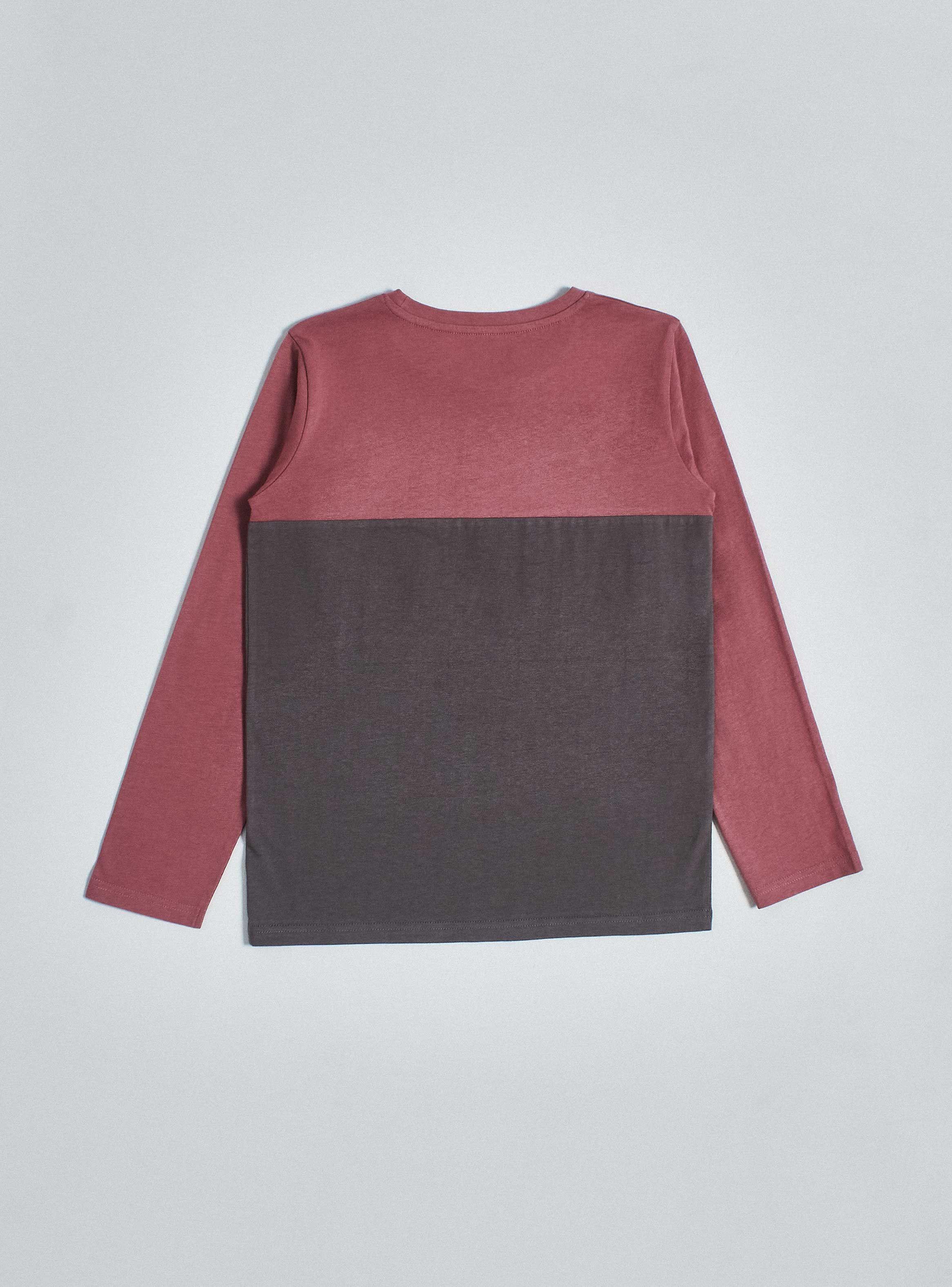 Polera Bicolor con Corte y Bolsillo en el Pecho-1