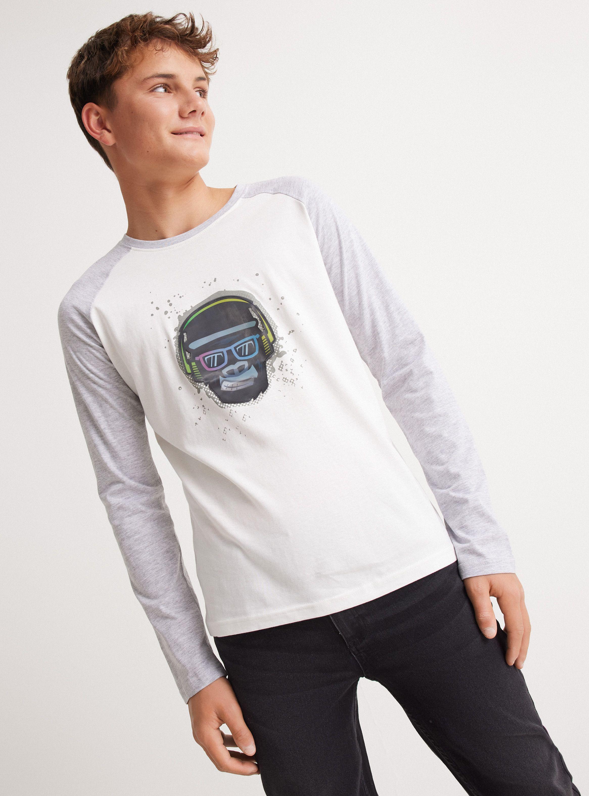 Polera Manga Raglan Bicolor con Aplicación Holográfica-0