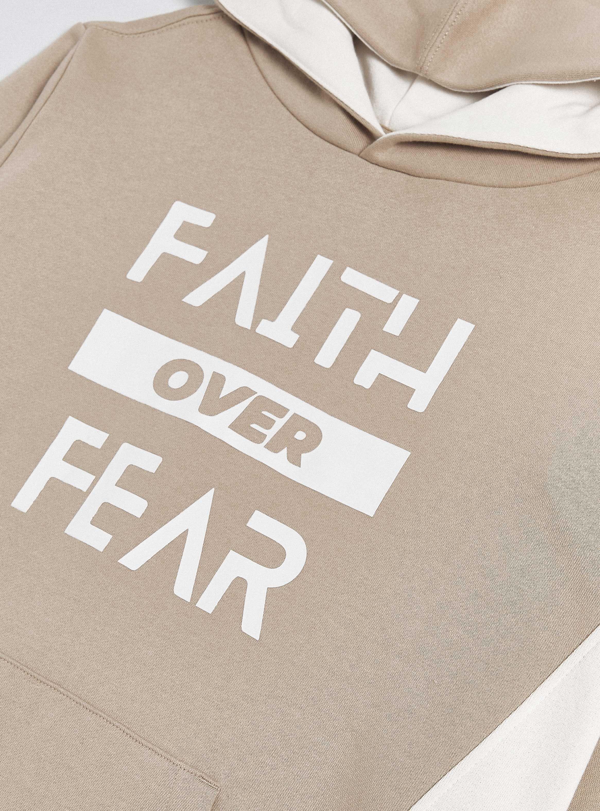 Polerón Bicolor con Cortes y Estampado Focal-4