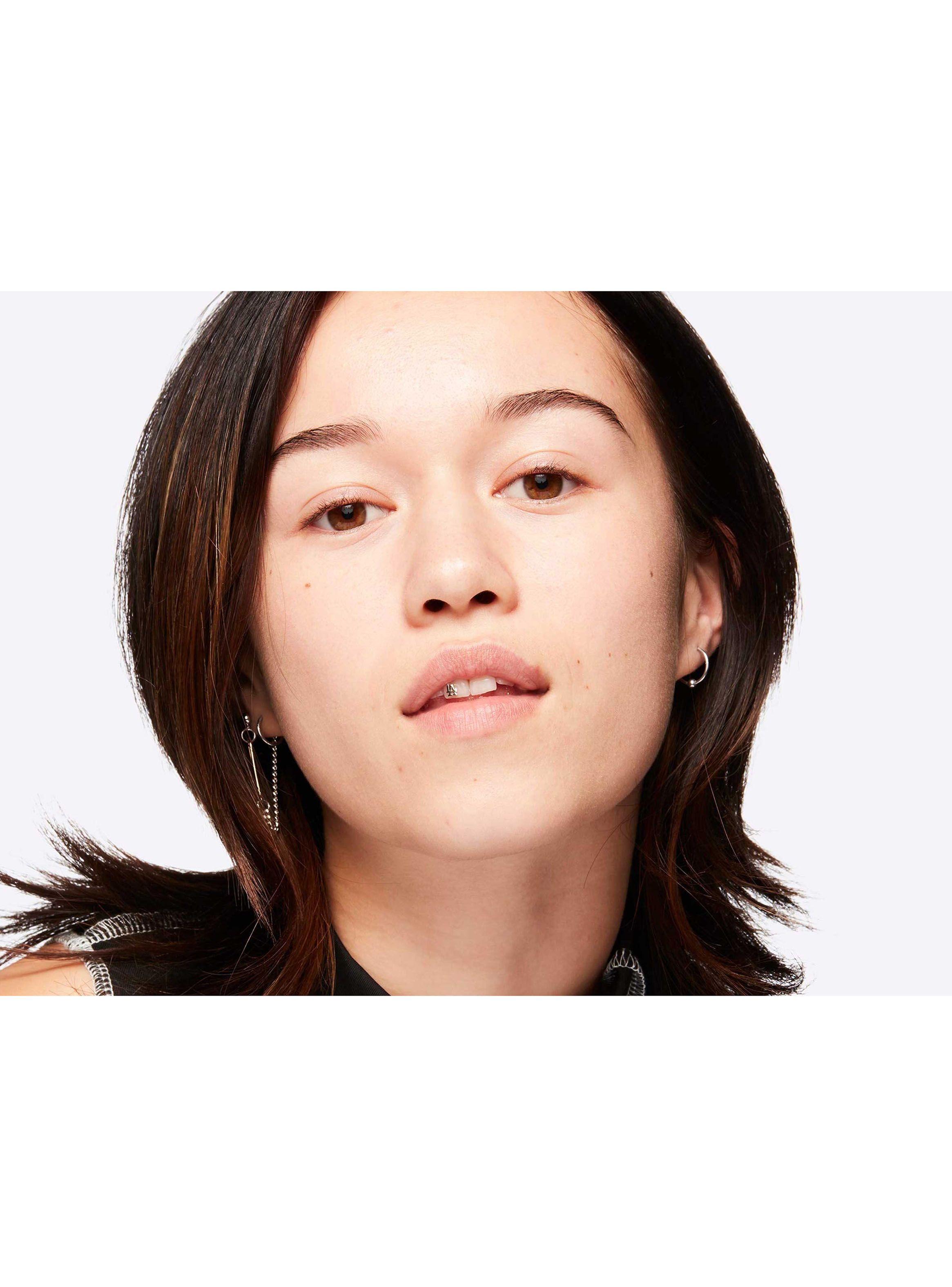 Corrector Studio Fix 24-Hour Smooth Wear NC30-3