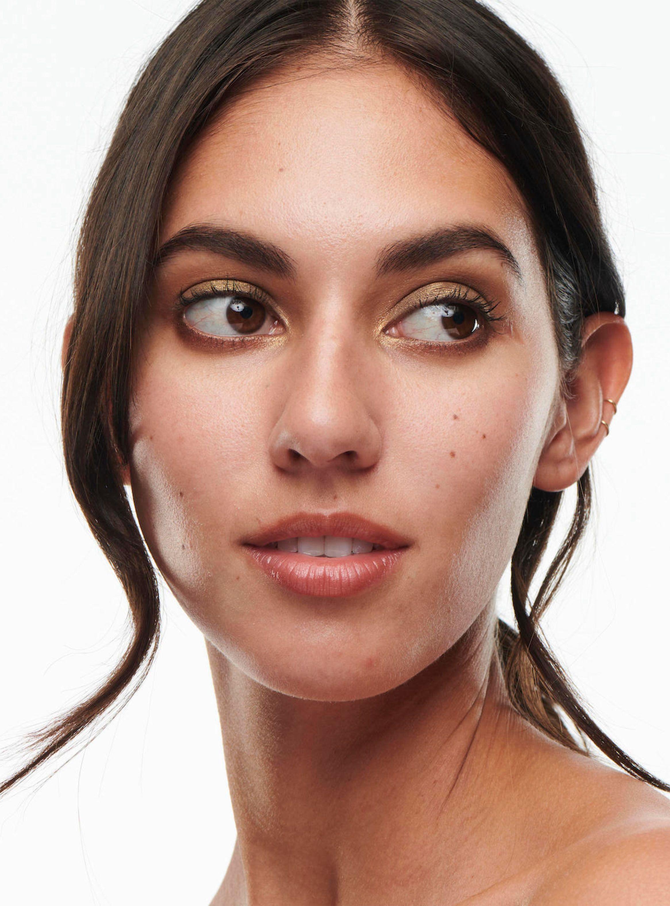 Base de Maquillaje M·A·C Studio Radiance Serum Powered Foundation NW18 30 ml-2