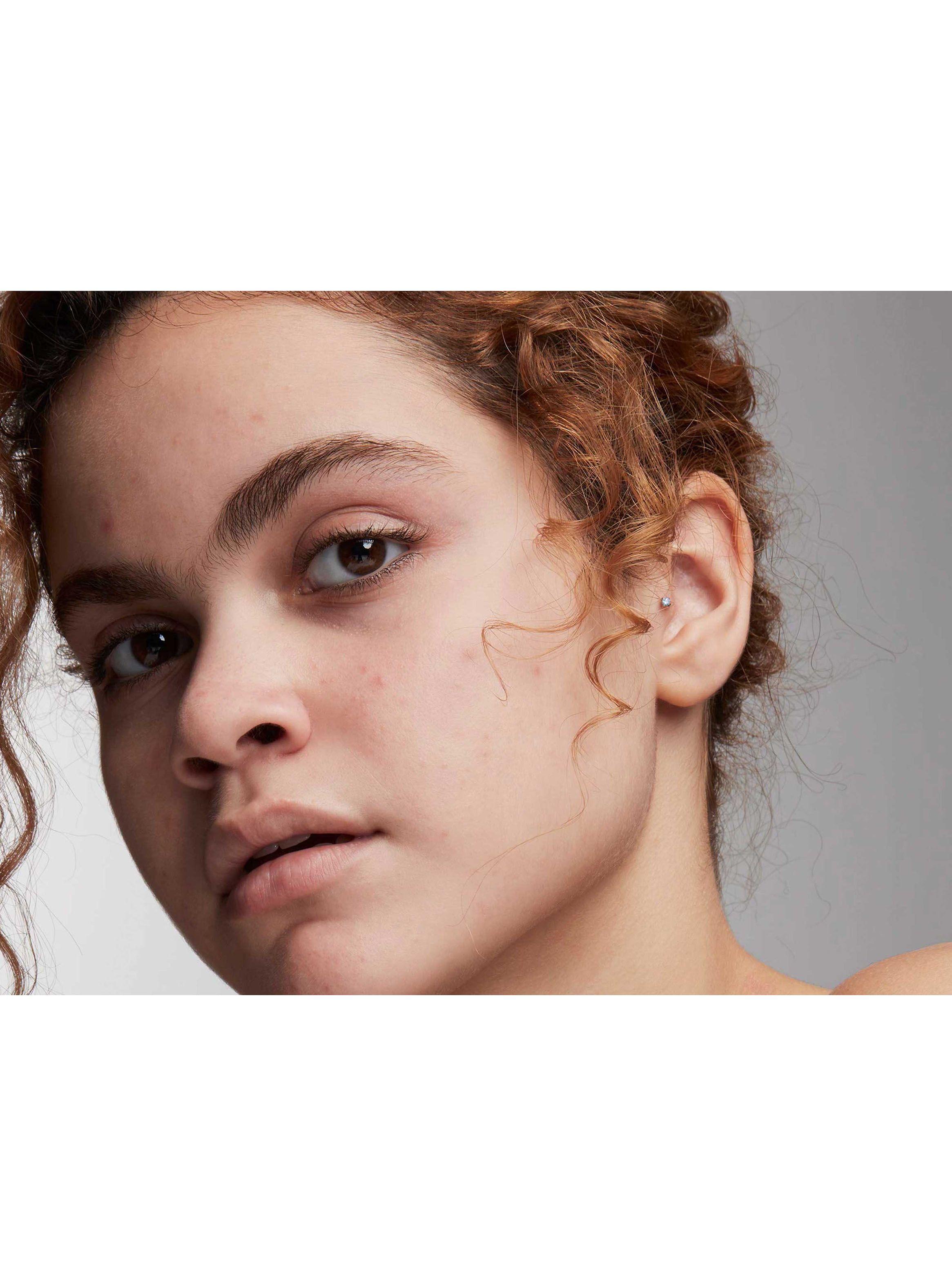 Base de Maquillaje Studio Fix Tech Cream-To-Powder NC20-3