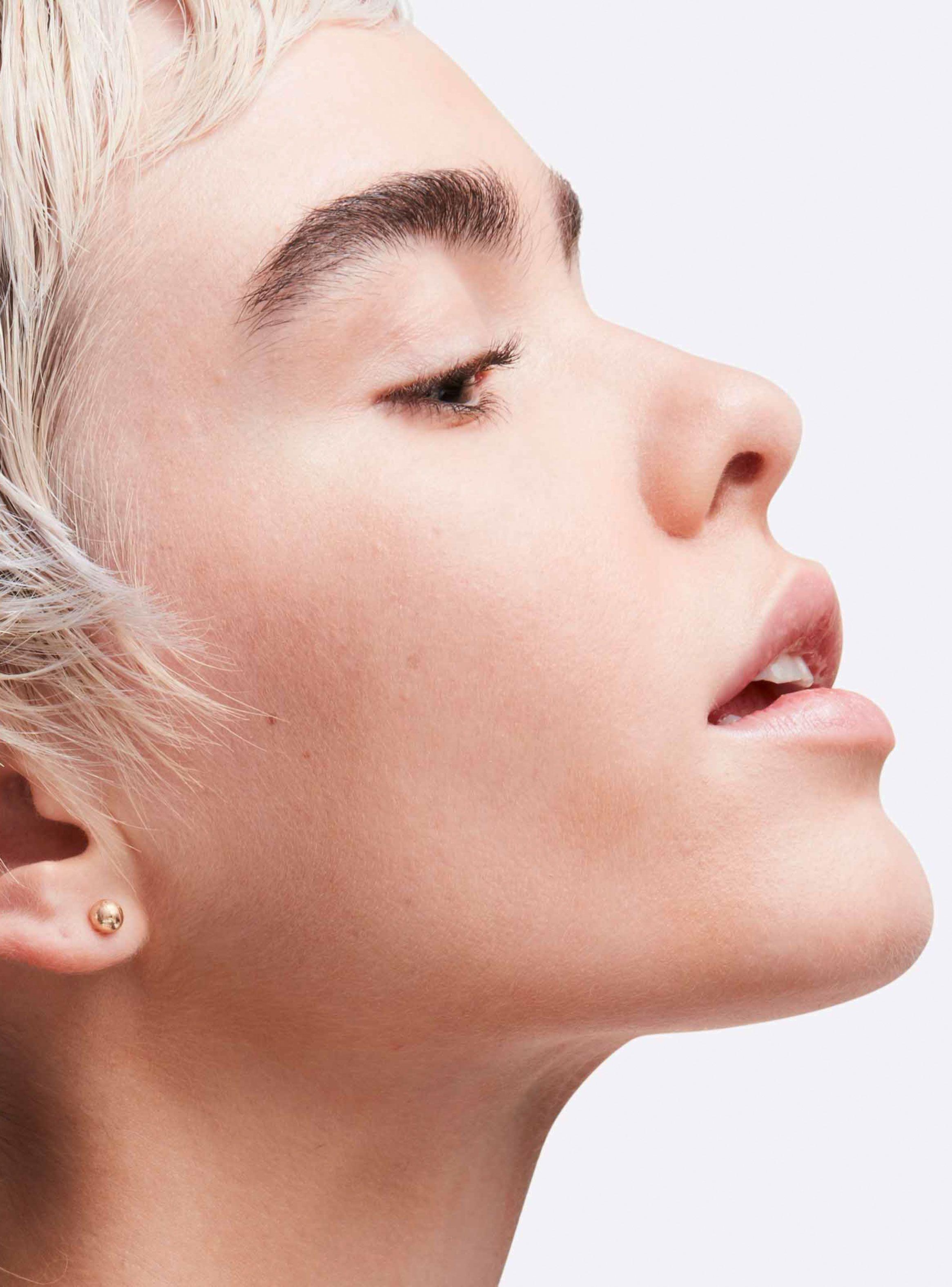 Base de Maquillaje Studio Radiance Face and Body Radiant Sheer Pieles Claras a Medias-2