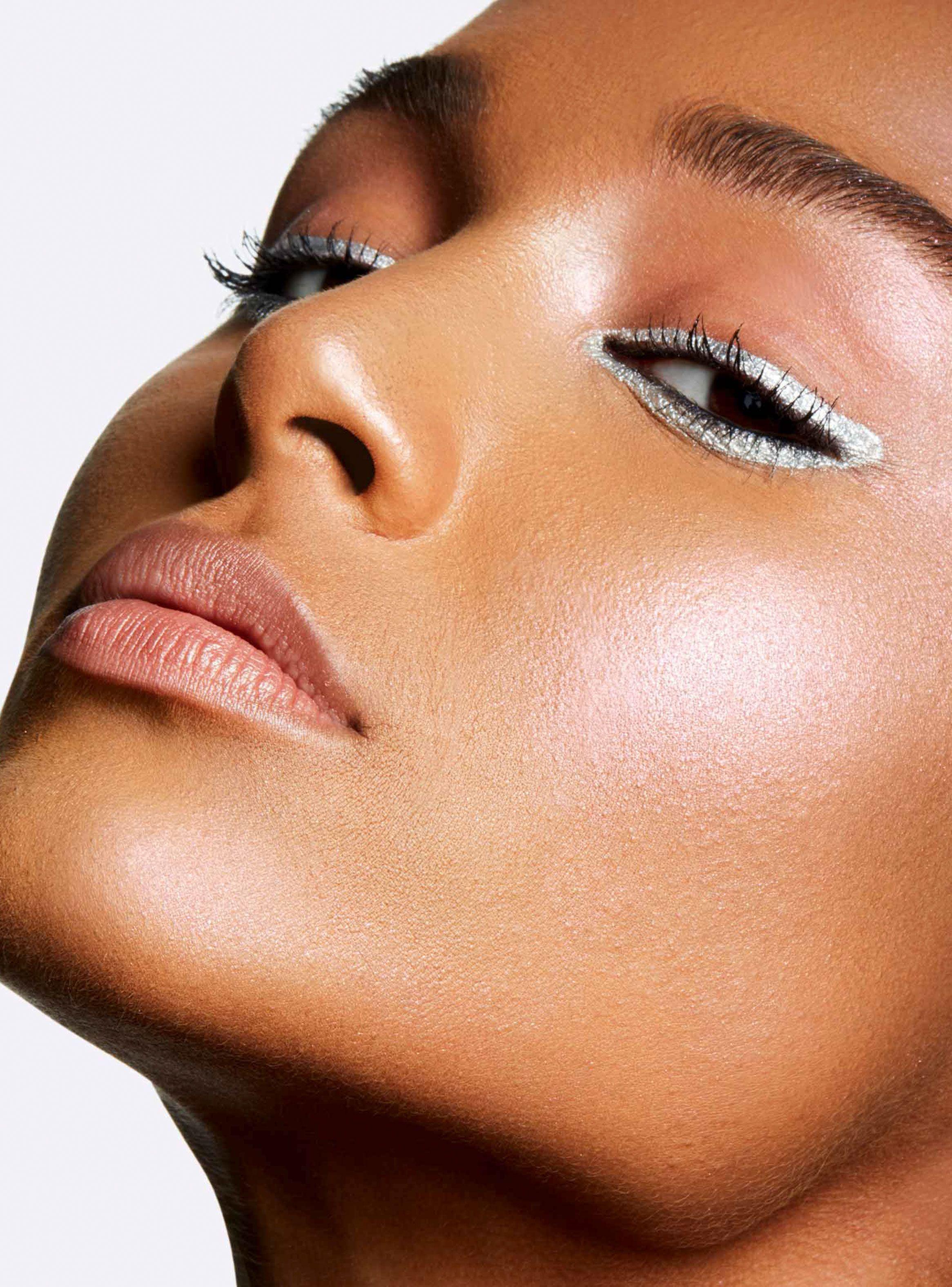 Iluminador M∙A∙C Extra Dimension Skinfinish Show Gold-4