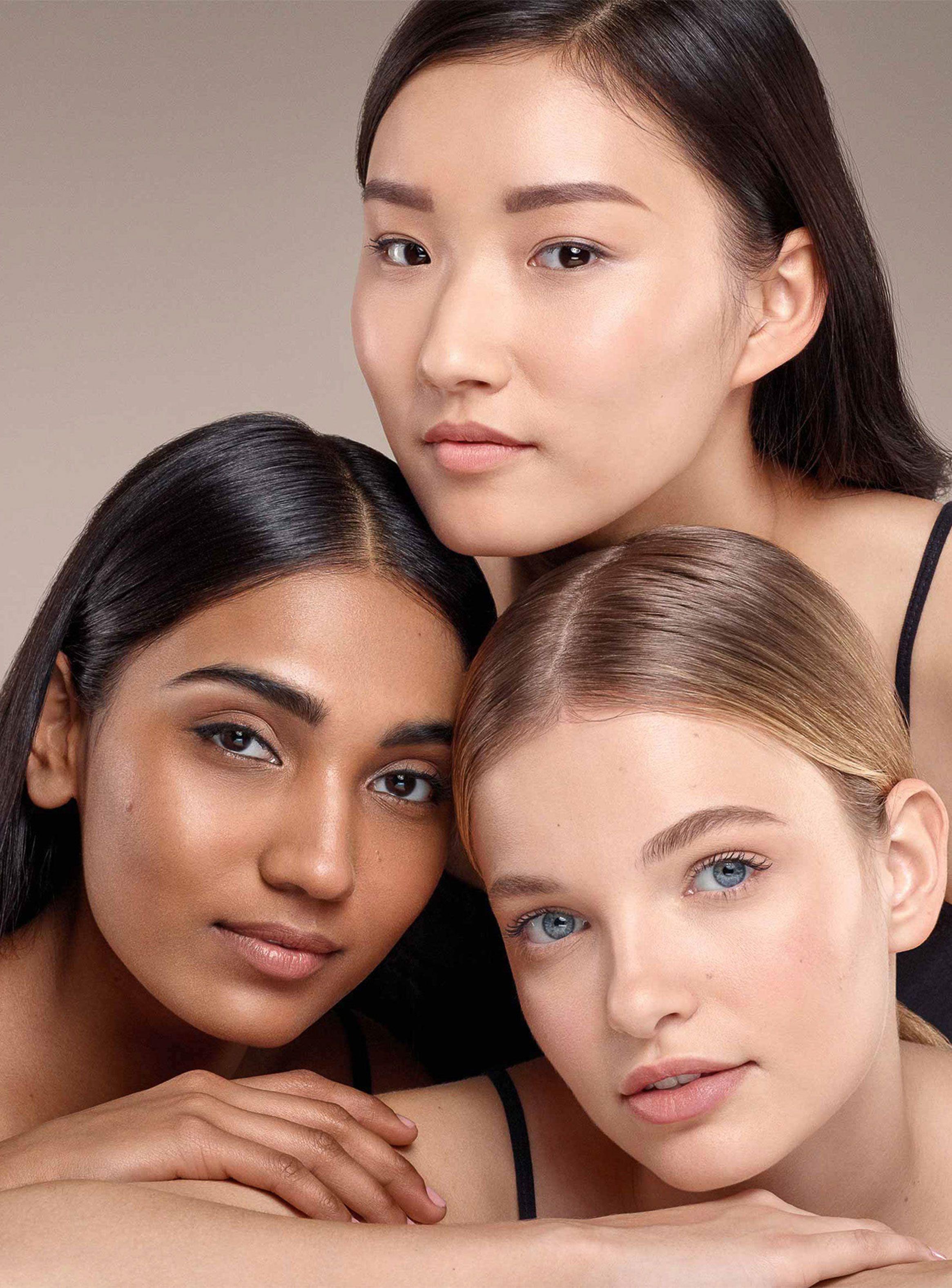 Base Bobbi Brown Maquillaje Skin Long Wear Weightless SPF 15 Cool Almond-4
