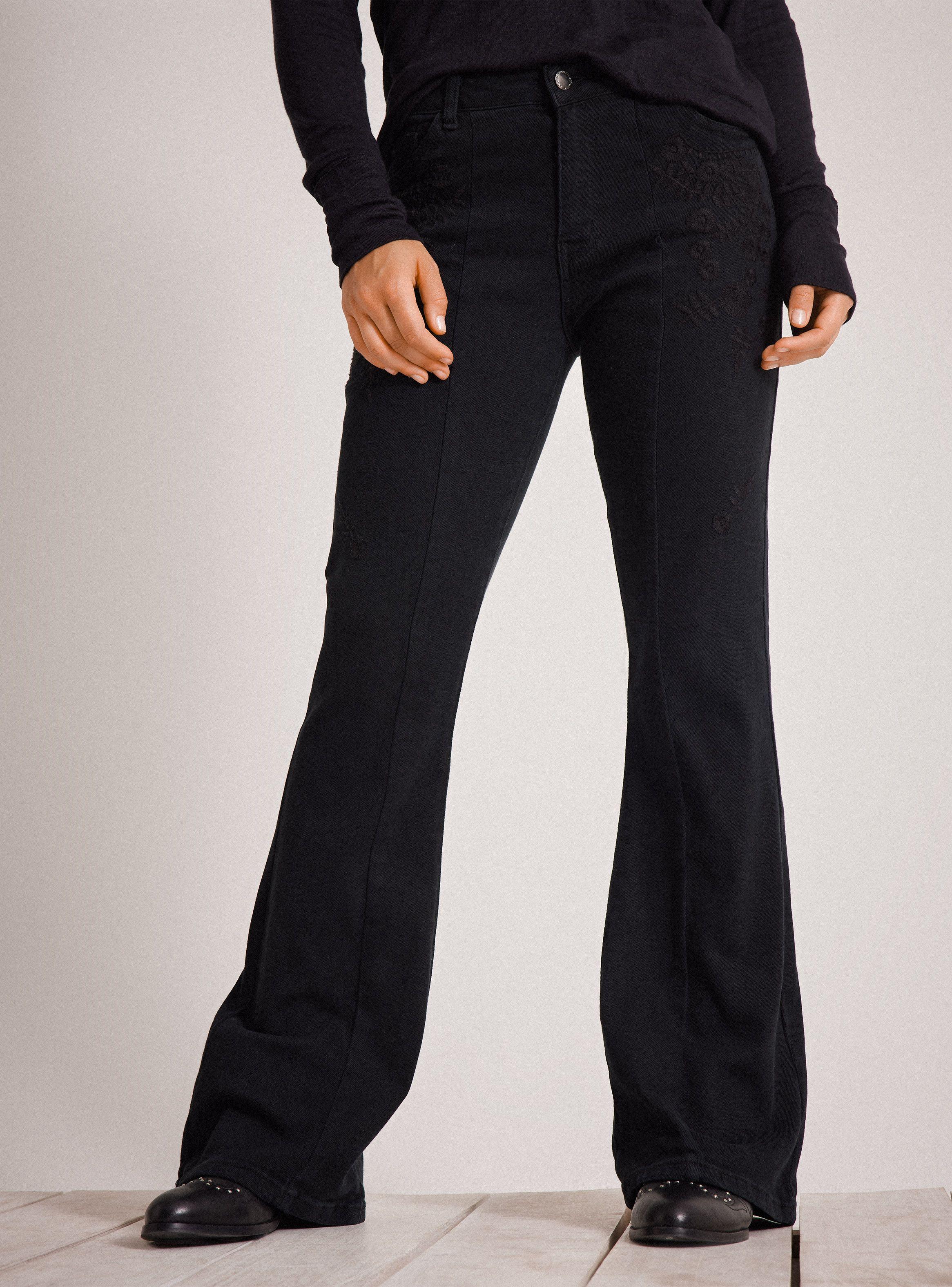 Jeans Bordados al Tono-0