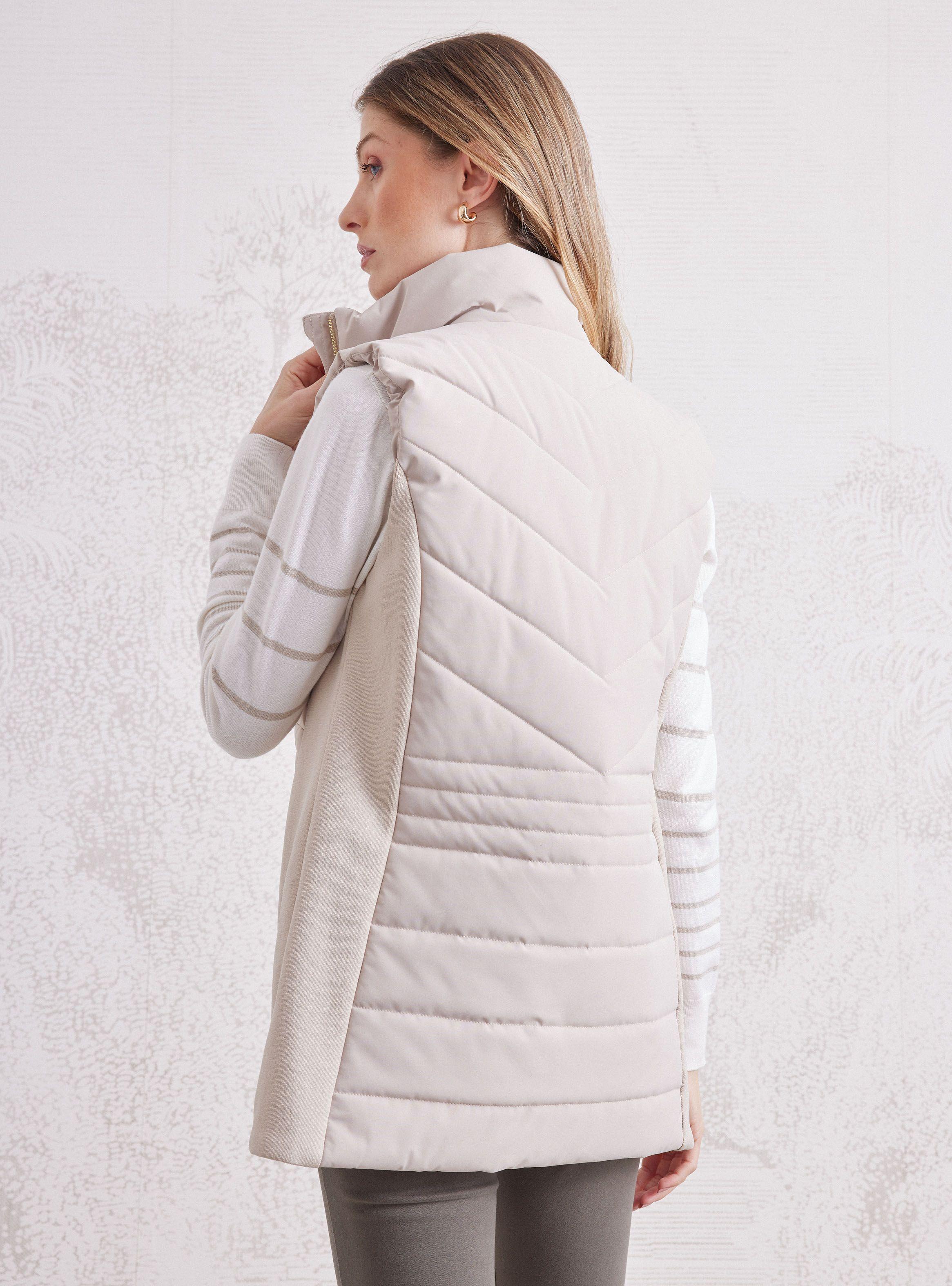 Parka Sin Mangas Detalle Elasticado En Costado-1