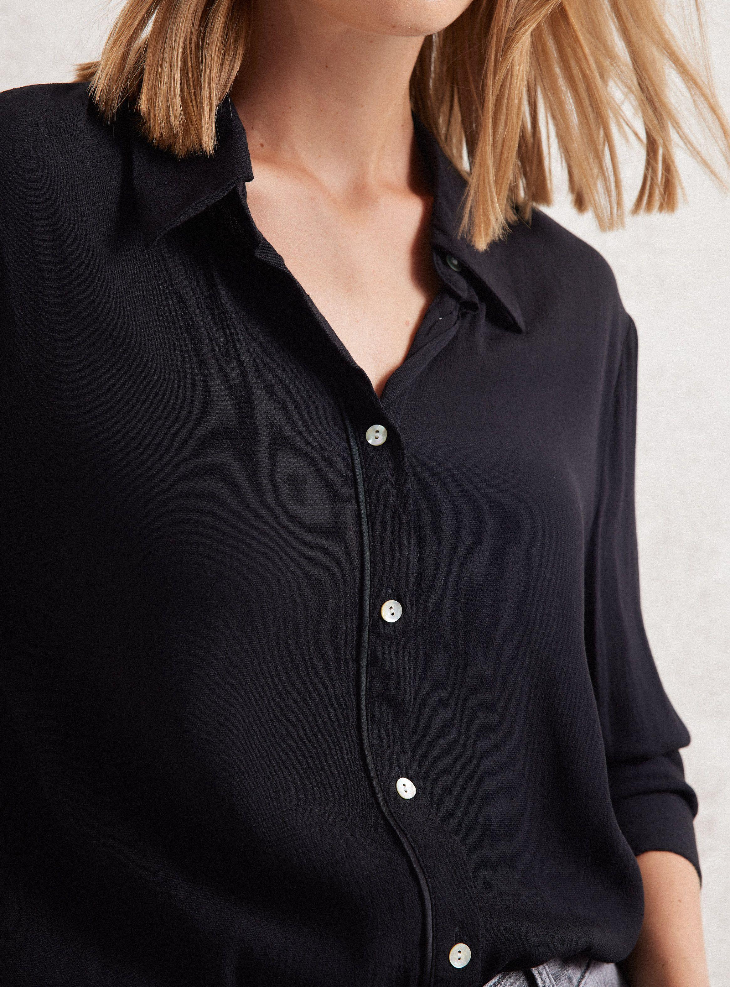 Blusa Básica con Vivo Satinado-3
