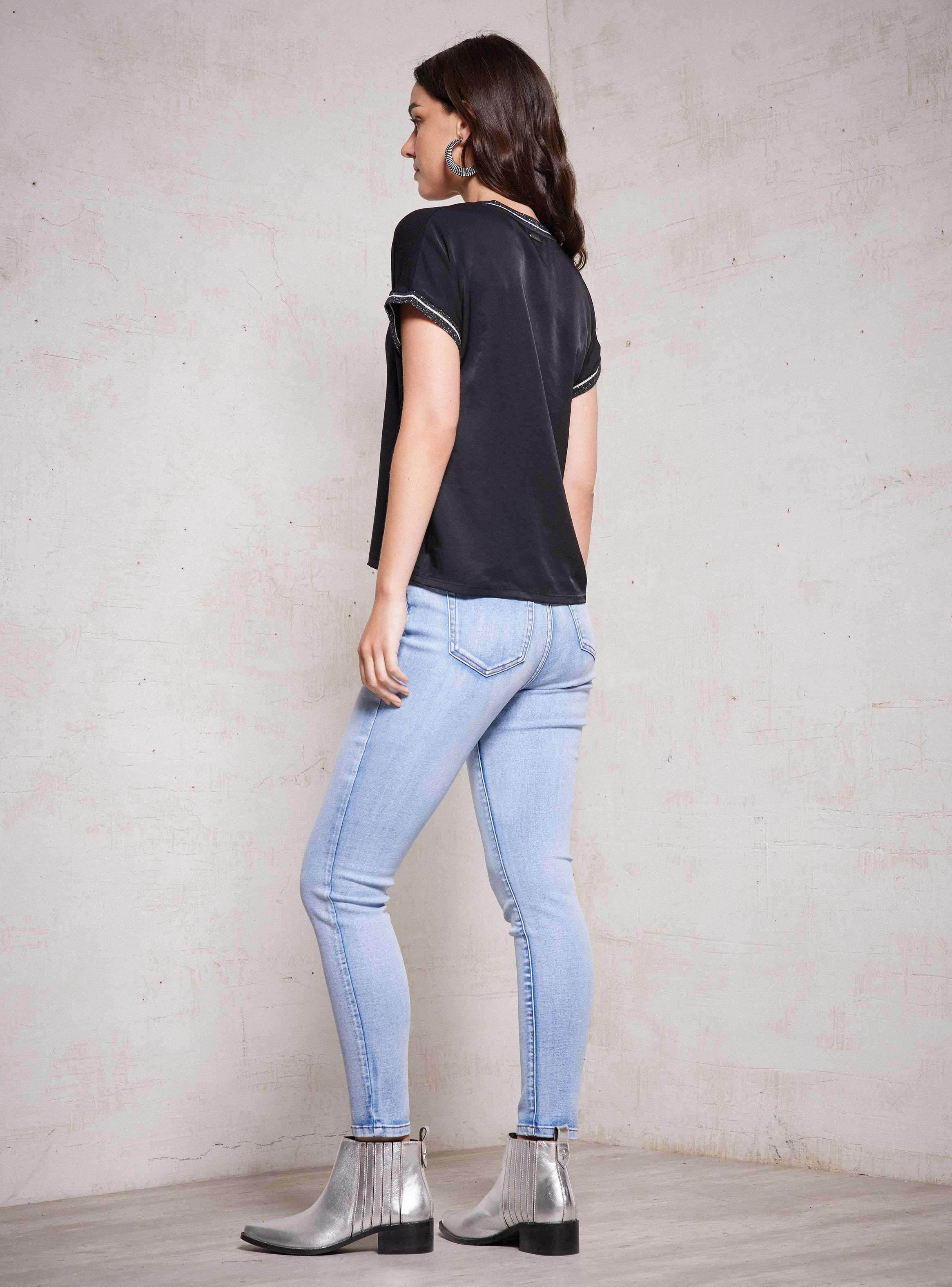 Polera Mix De Telas Con Lurex En Ecote-5