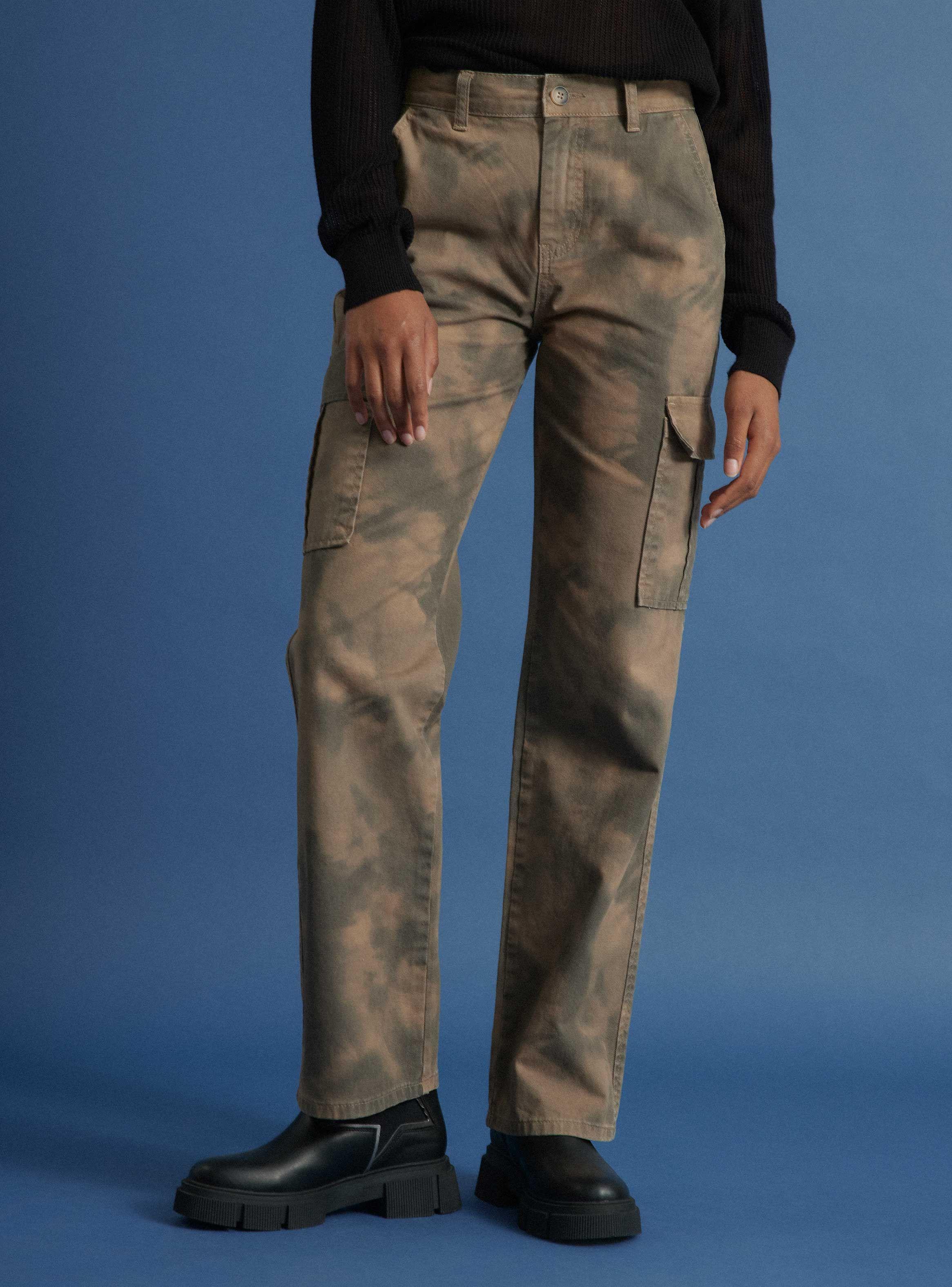 Pantalón Cargo Camuflaje-0