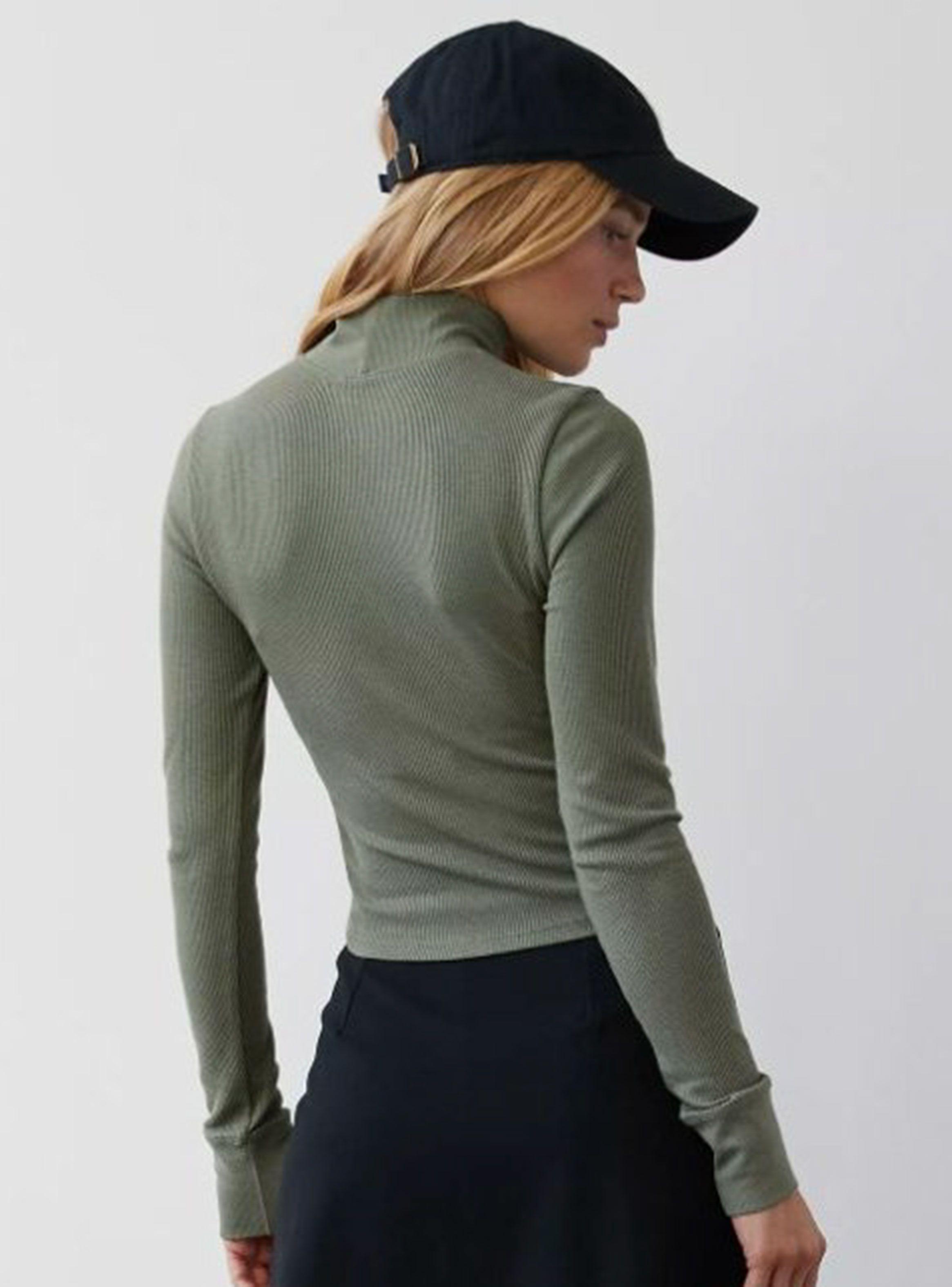 Polera Recortada Con Cuello Simulado Hey Baby-1