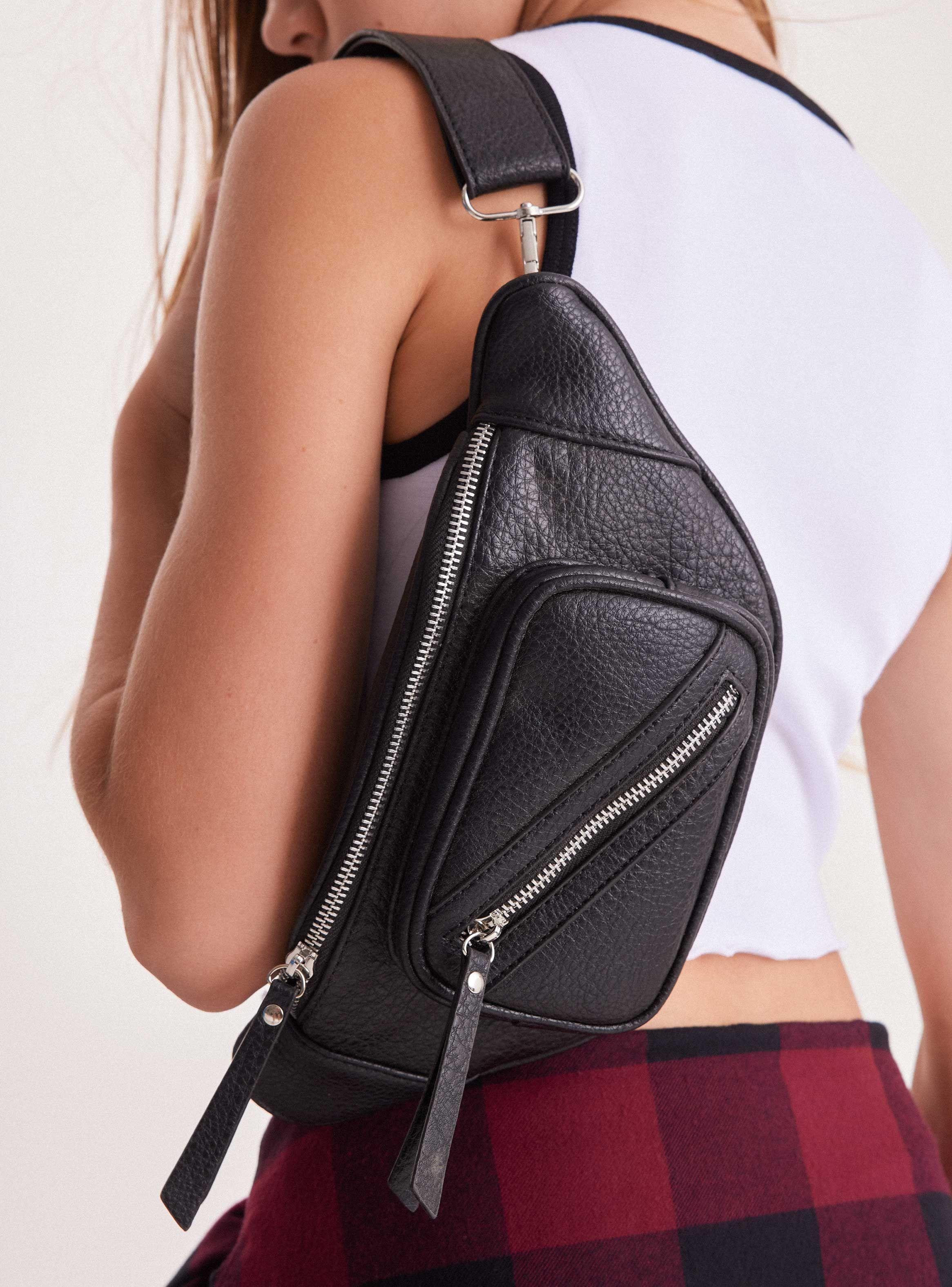 Banano Look Metalizado con Bolsillo-1