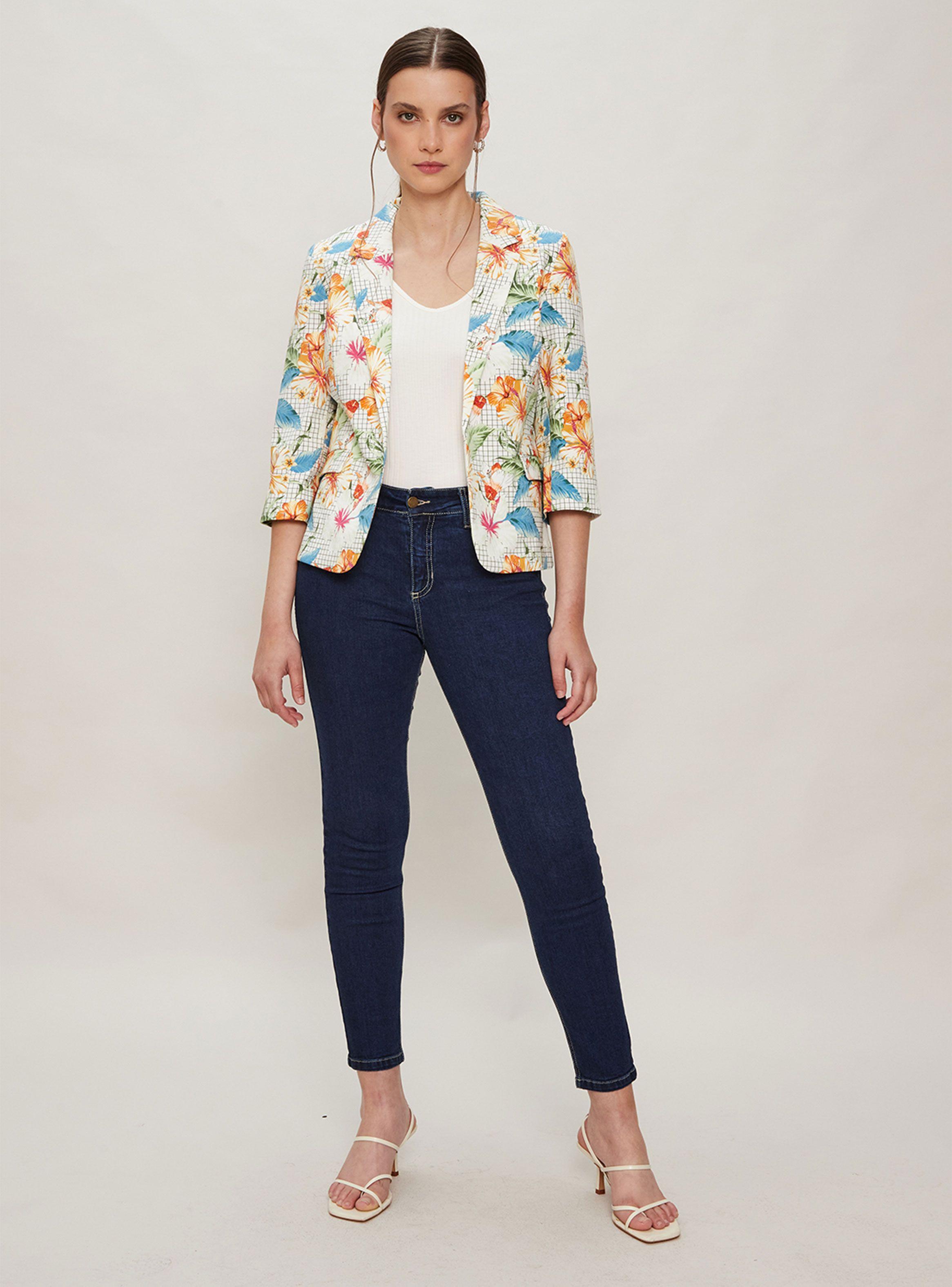 Blazer Estampado Con Manga y Ojetillos Decorativos-3