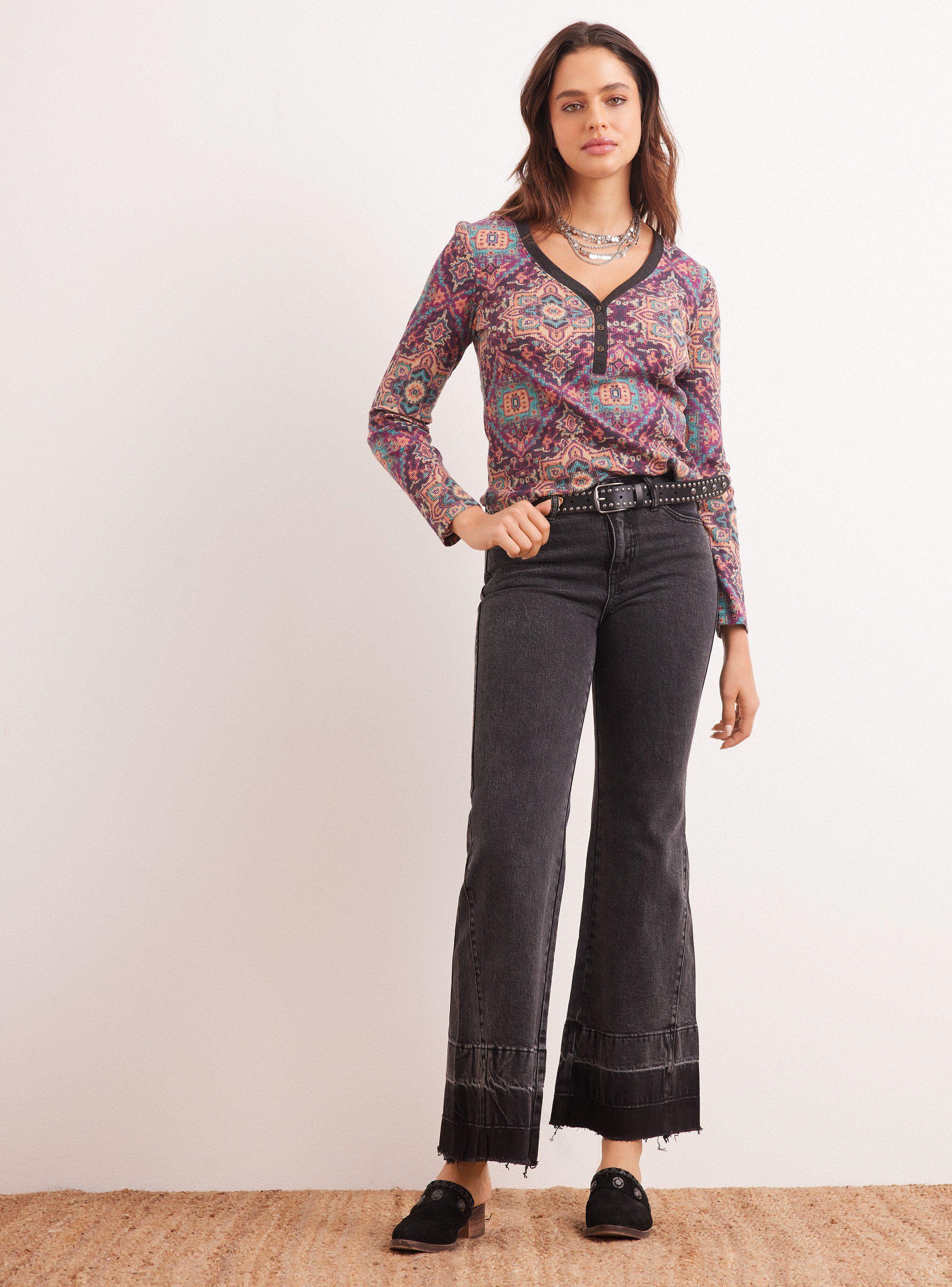 Polera  Estampado Y Cuello Con Botones-4