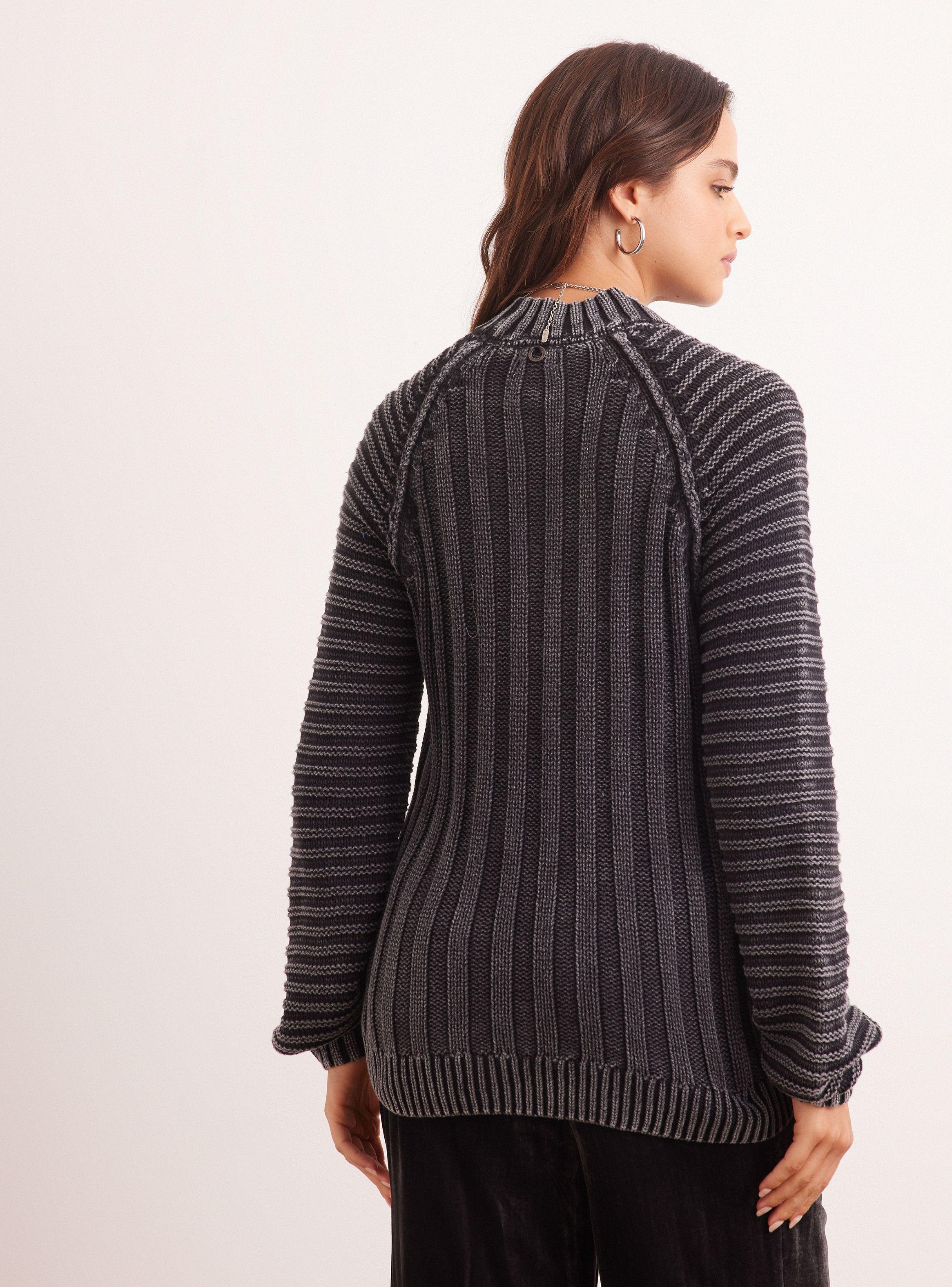 Sweater Proceso de Teñido en Prenda-1