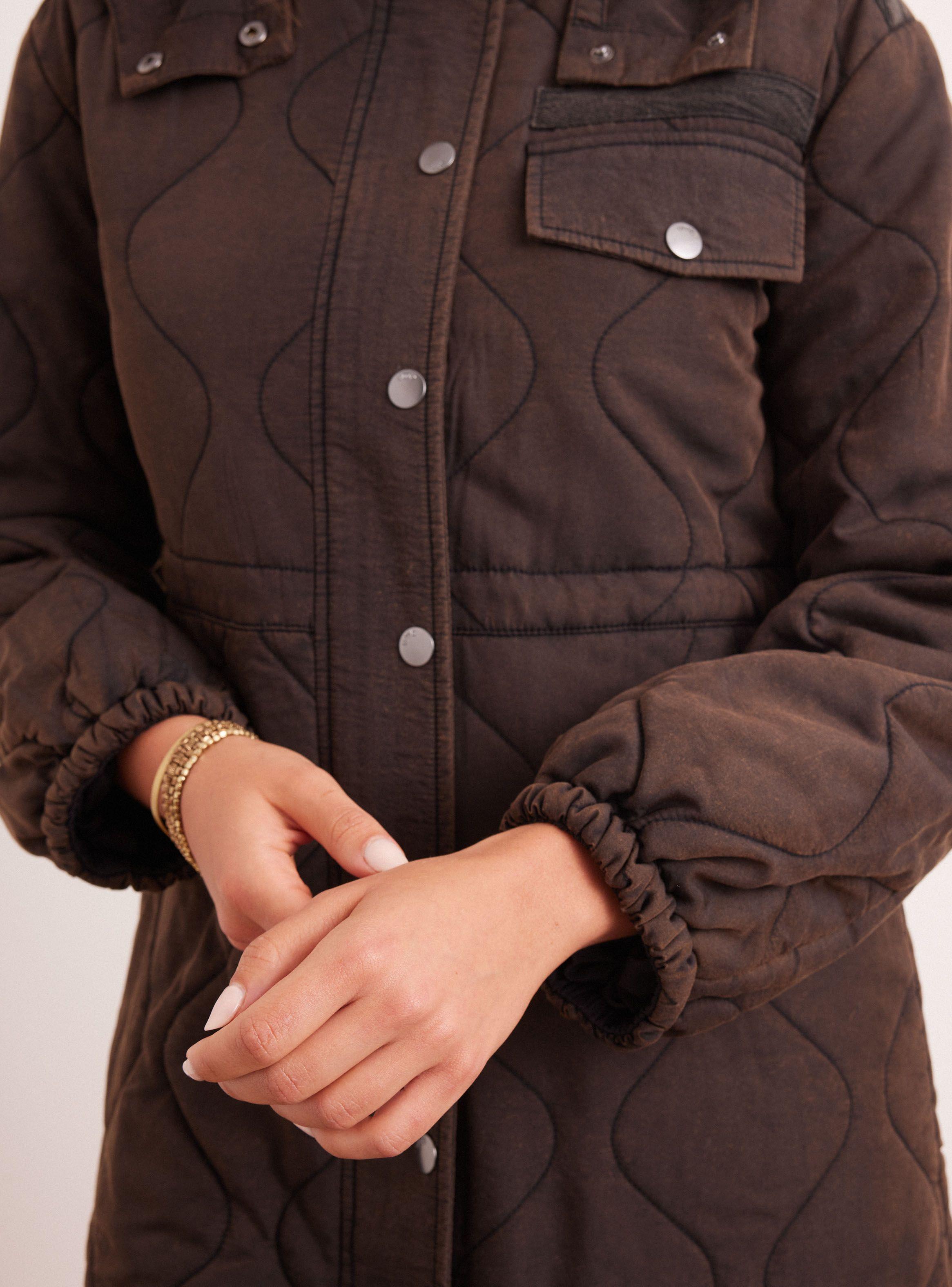 Chaqueta Detalle Tela Botones-3