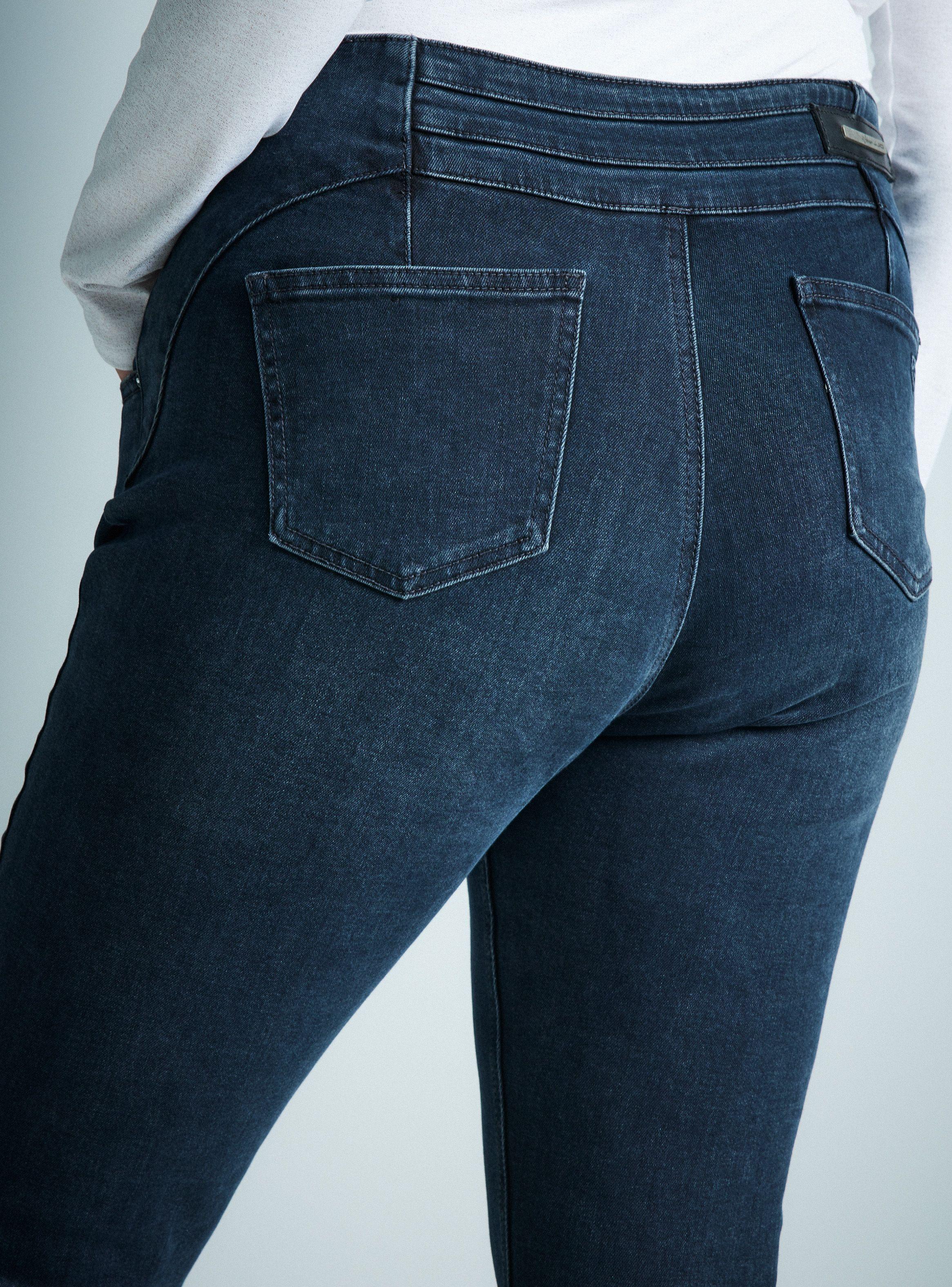 Jeans Pretina Alta Con Cortes Y 3 Botones-9