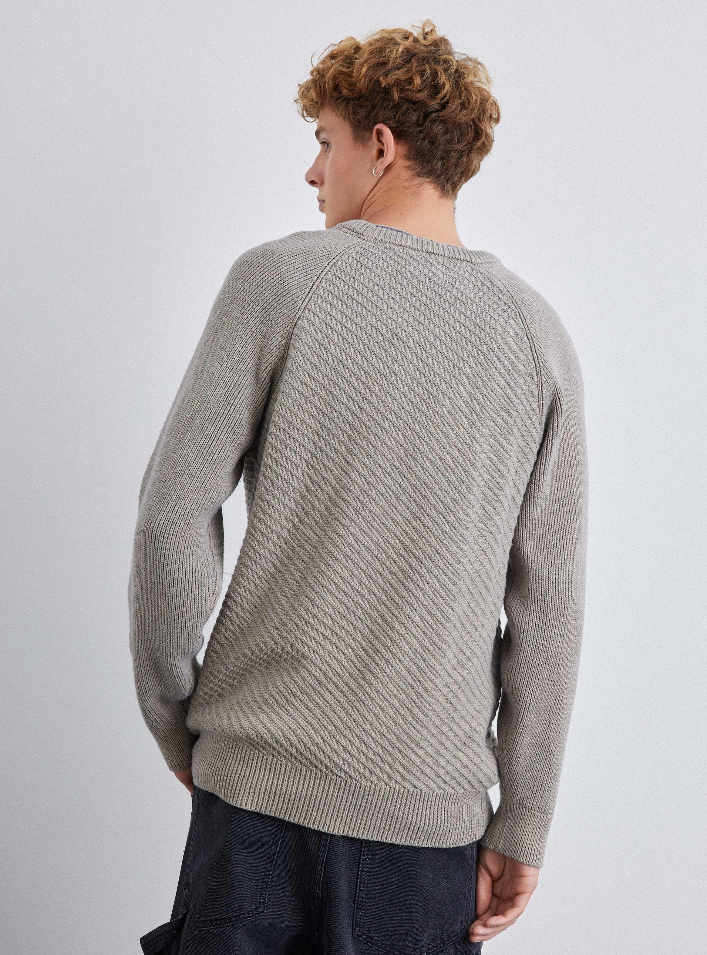 Sweater Tejido Diagonal Deslavado-2