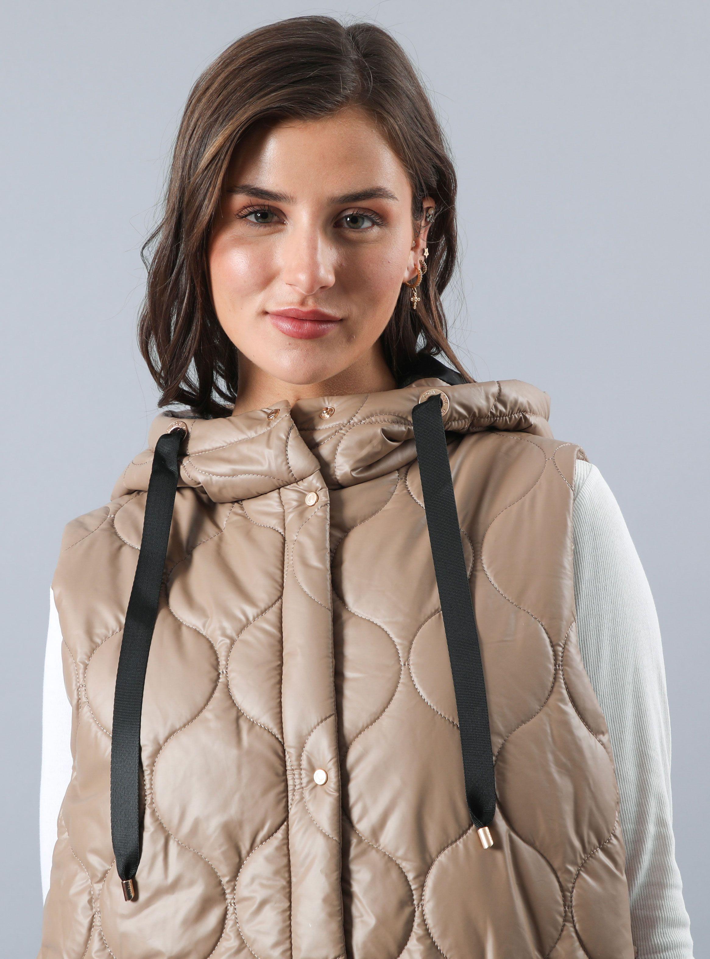 Parka Quilted Larga y sin Mangas con Capucha-2