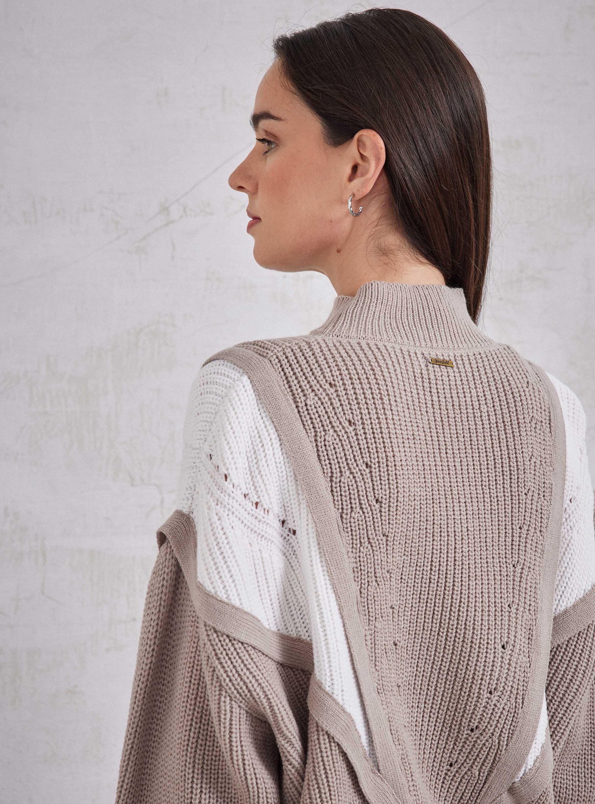 Sweater Bloques De Color Con Cuello Alto-3