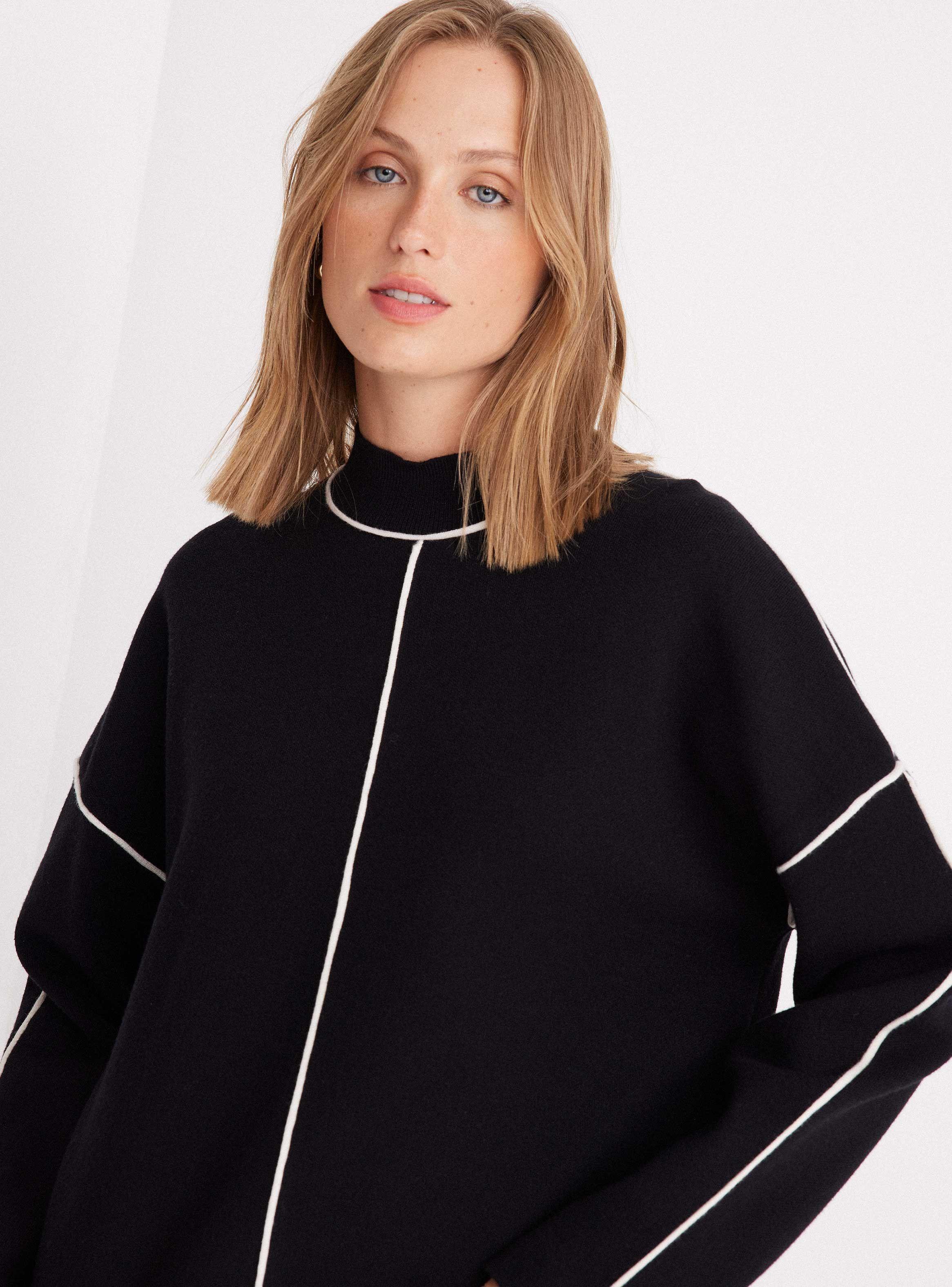 Sweater Cuello Alto con Vivo en Contraste-2