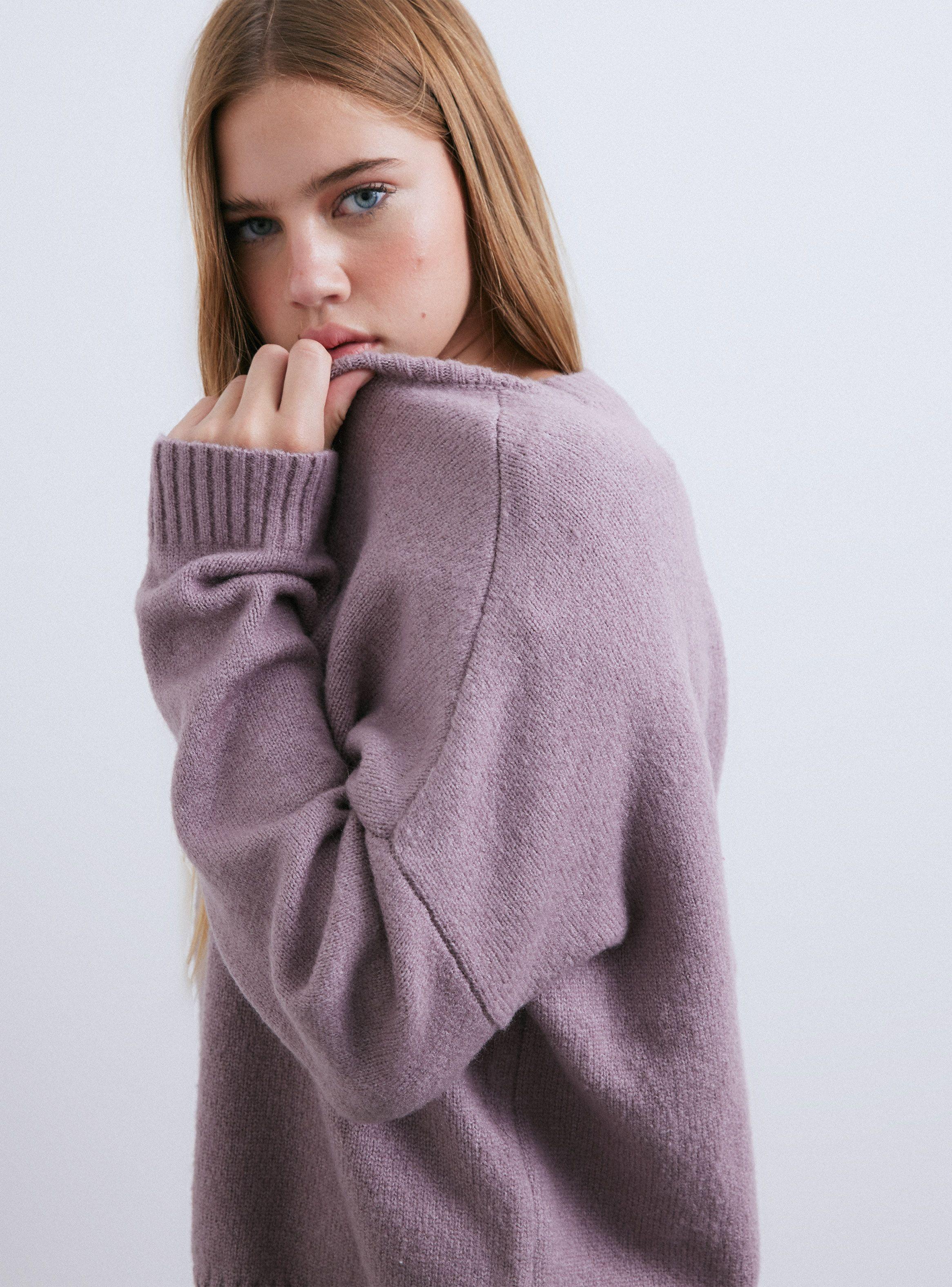 Sweater Con Frase Cuello Redondo-3
