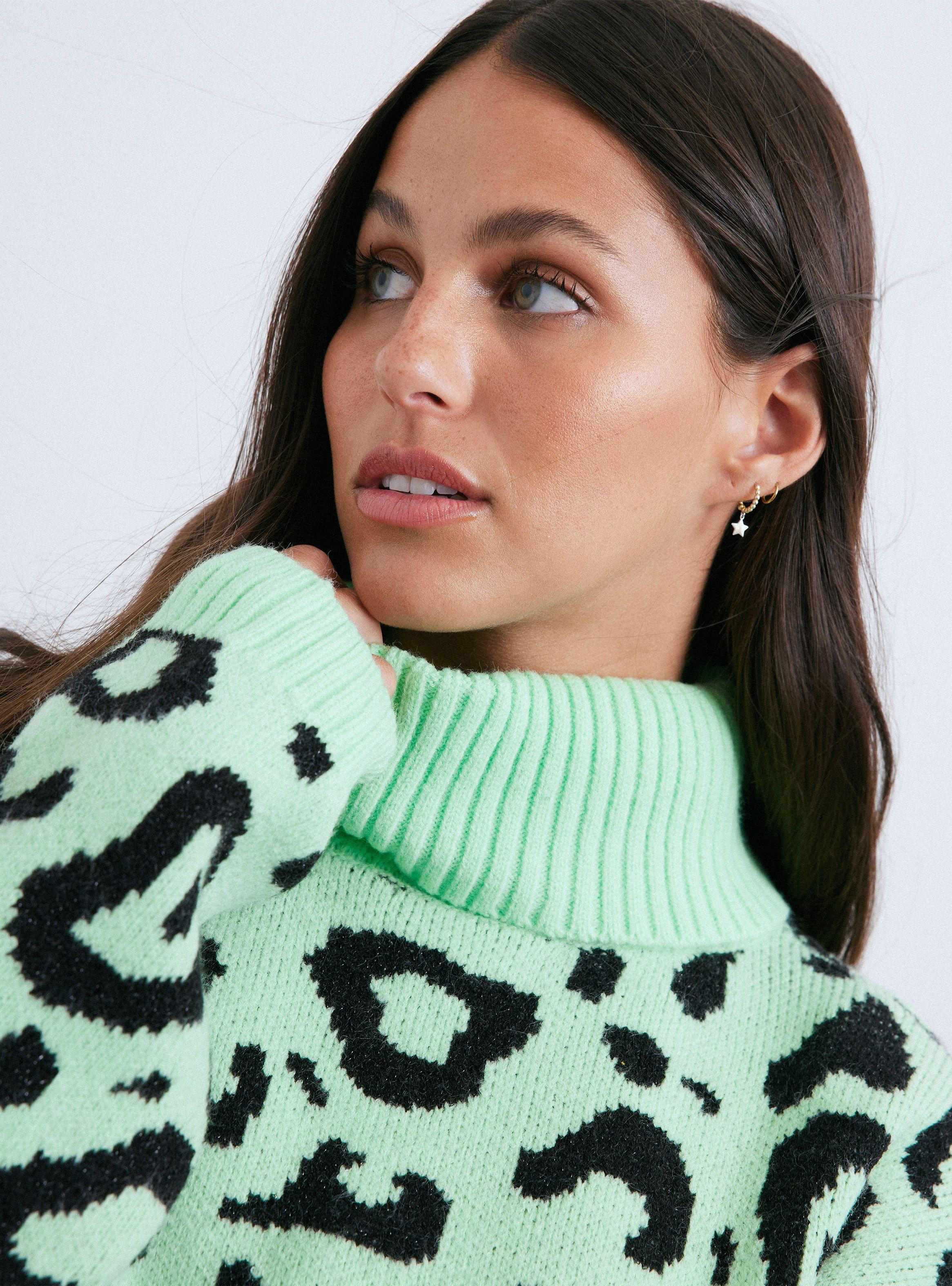 Sweater Con Lurex Cuello Alto-3