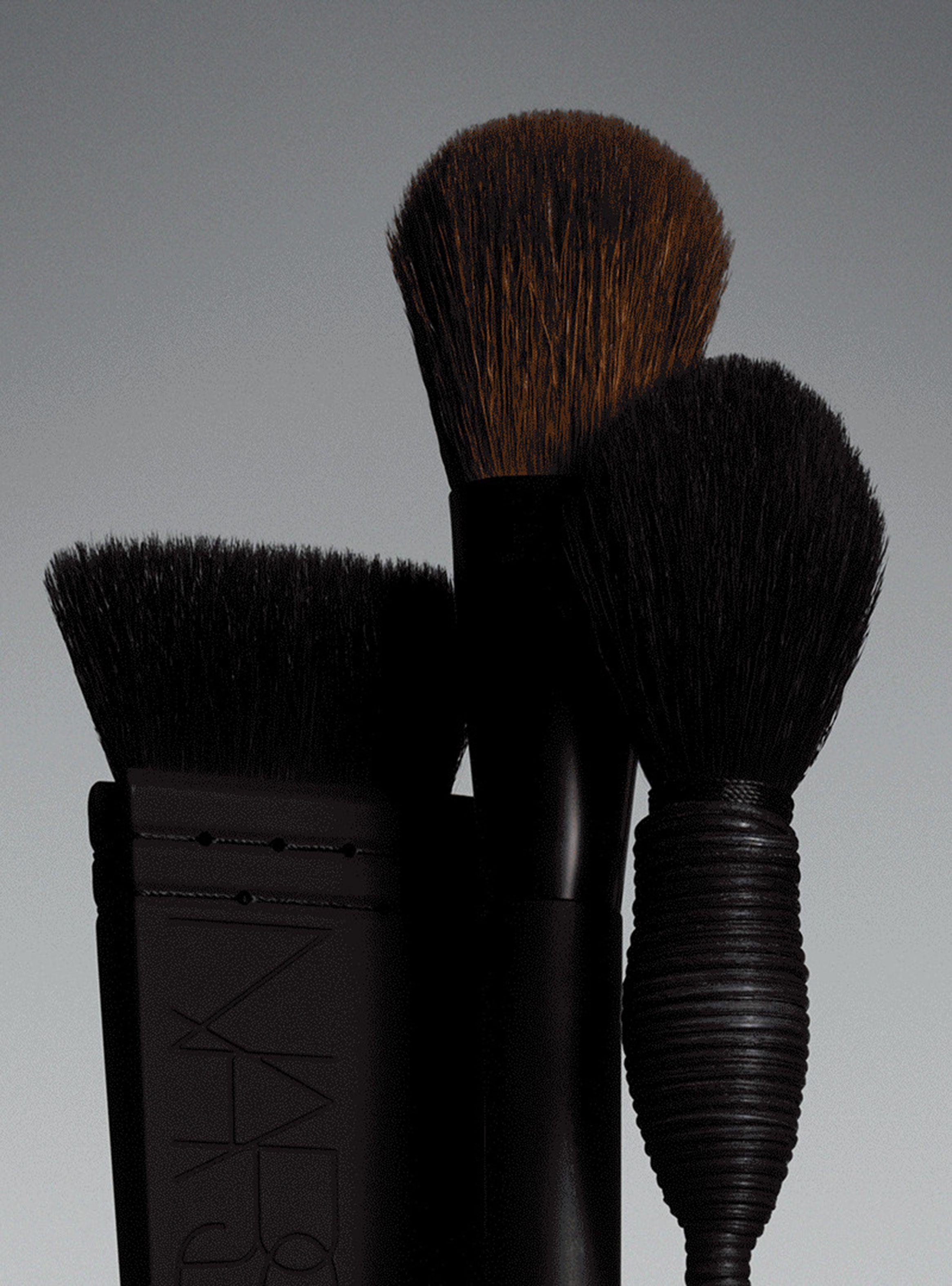 Brocha Ita Kabuki Brush-1