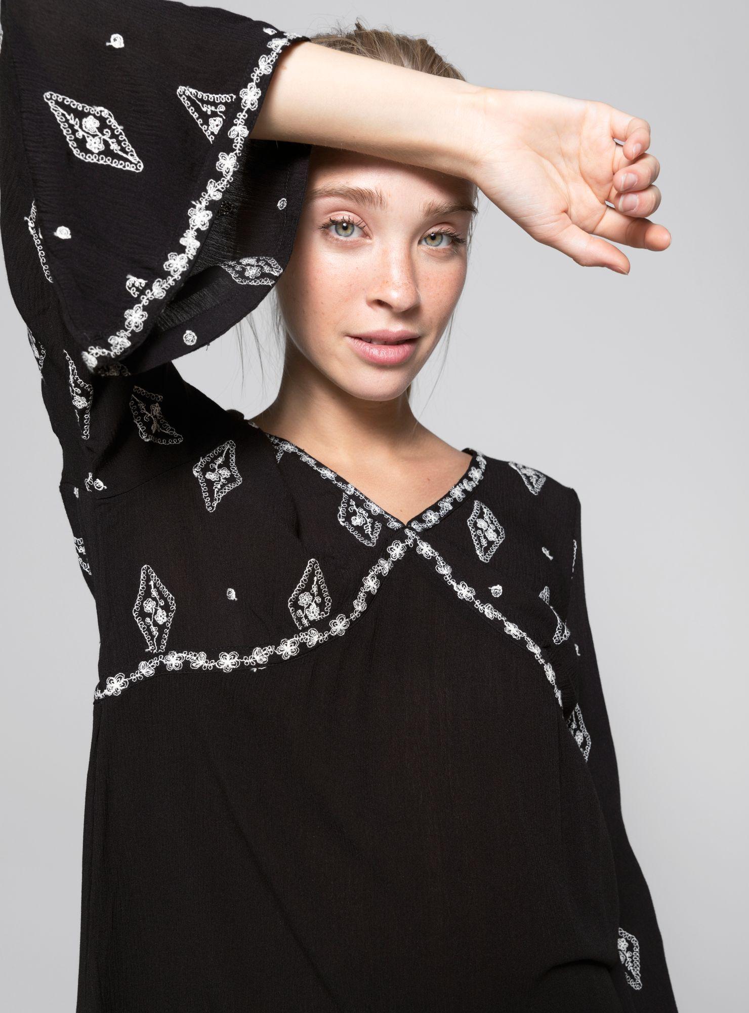 Blusa Mangas Flare Umbrale-2