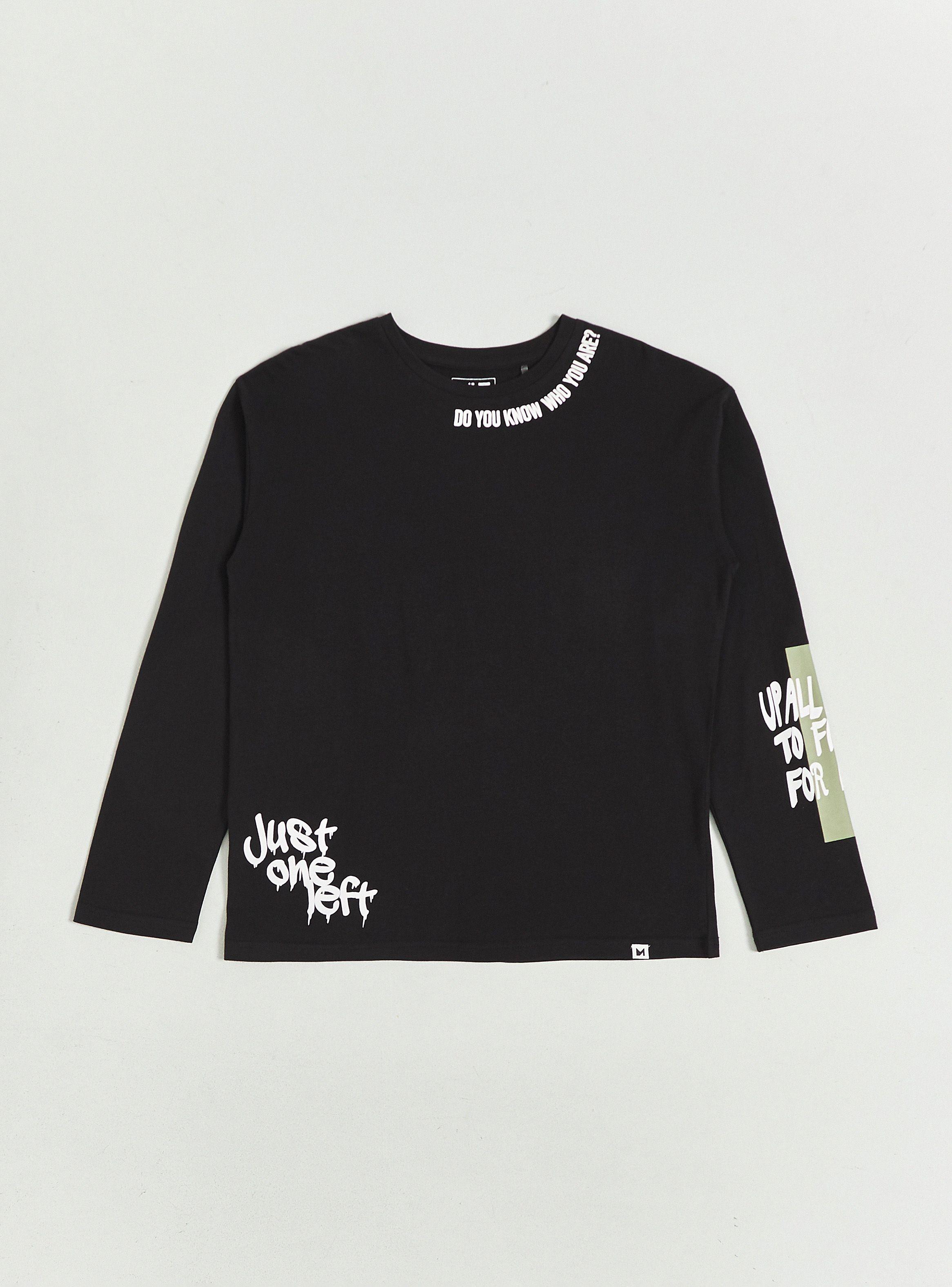 Polera Con Estampados En Distintas Partes-2