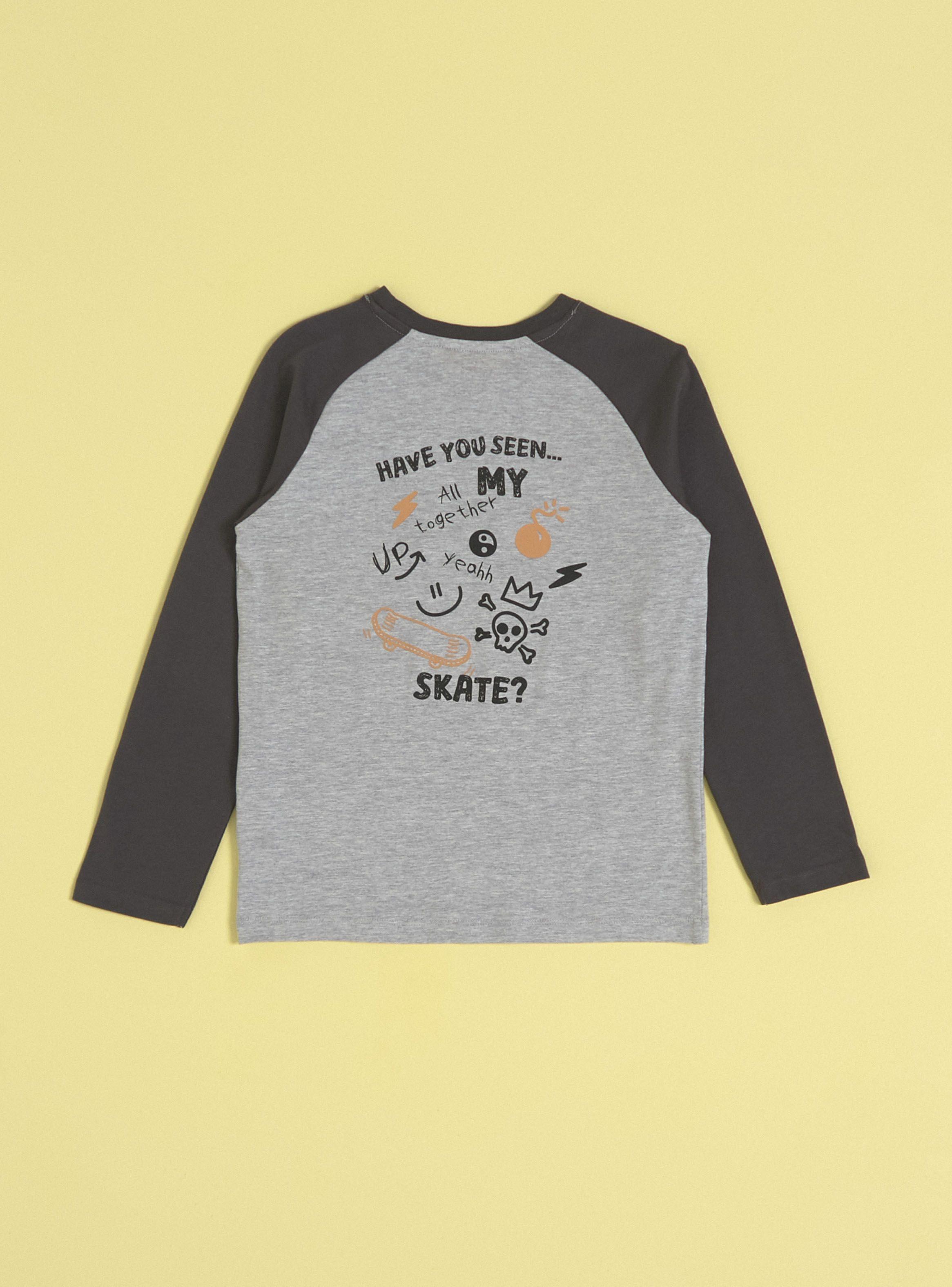 Polera Manga Raglan Estampada Frontal y Espalda-1