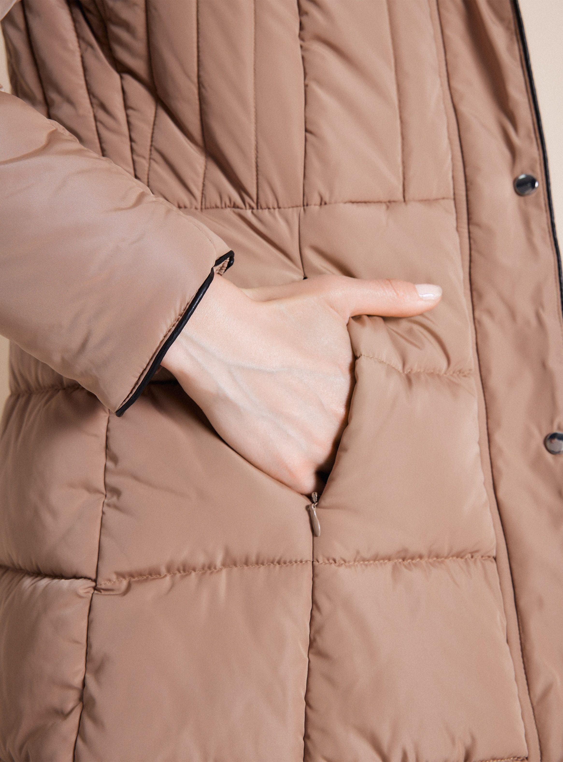 Parka Acolchada Larga Con Gorro-3